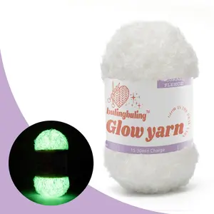 Coral Fleece Yarn for Crochet, Glow-In-The-Dark Yarn, 48m/50g, Polyester Fiber, Soft and Fluffy, Ideal for Beginners, Christmas Gift