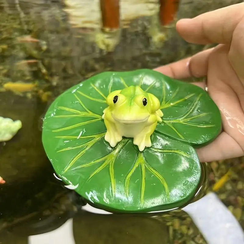 Realistic Resin Frog Figurine Floating on Lotus Leaf, Simulated Animal Statue, Pond Aquarium Fish Tank Decor, Garden Water Lily Ornament for Outdoor Water Feature Decoration, Aquarium Decorations
