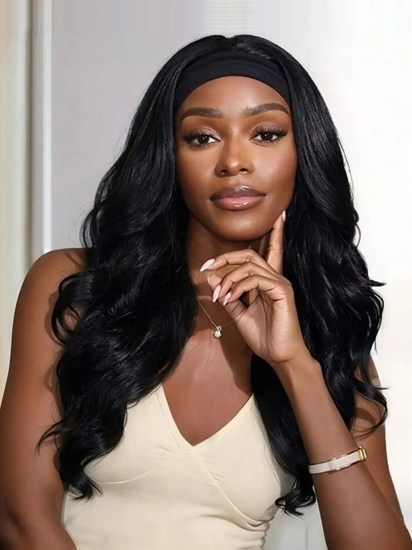Headband Wig Synthetic Hair Body Wave Glueless Wig for Women Long Wavy Wig 26Inch 200% Density Wavy Style with Elastic Headband, Easy to Maintain And Clean for Beginner Friendly Machine-Made, for Daily Wear, Party Use, Black Friday