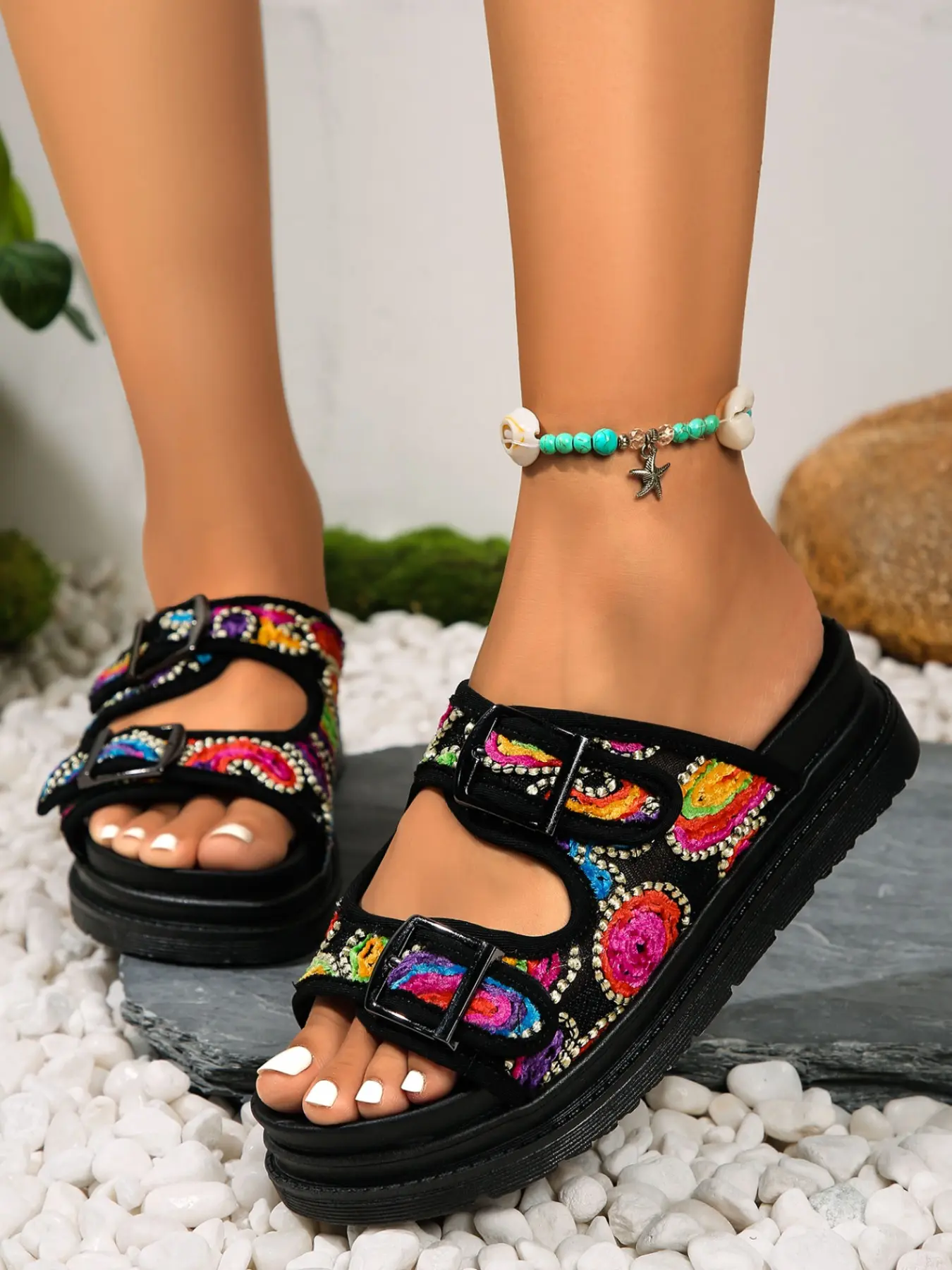 Women's Boho Embroidered Platform Slide Sandals, Open Toe Double Buckle Studded Chunky Sole Footbed Sandals for Summer Beach Vacation Casual Outfit, Casual Fashion Footwear, Beach Slides Footwear