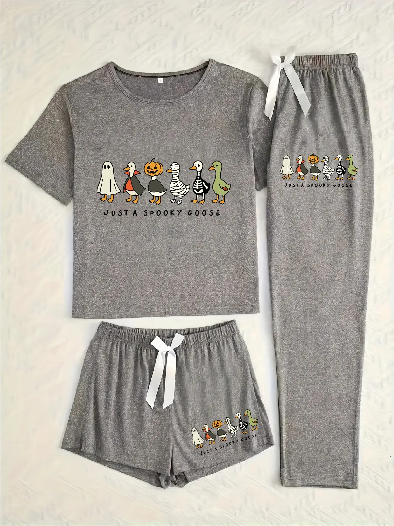 Halloween Cute Duck Three-Piece Set, Loose-Fitting Cartoon Pattern Pajamas, Loungewear, Casual All-Seasons Home Wear, Comfortable Plain Surface Design