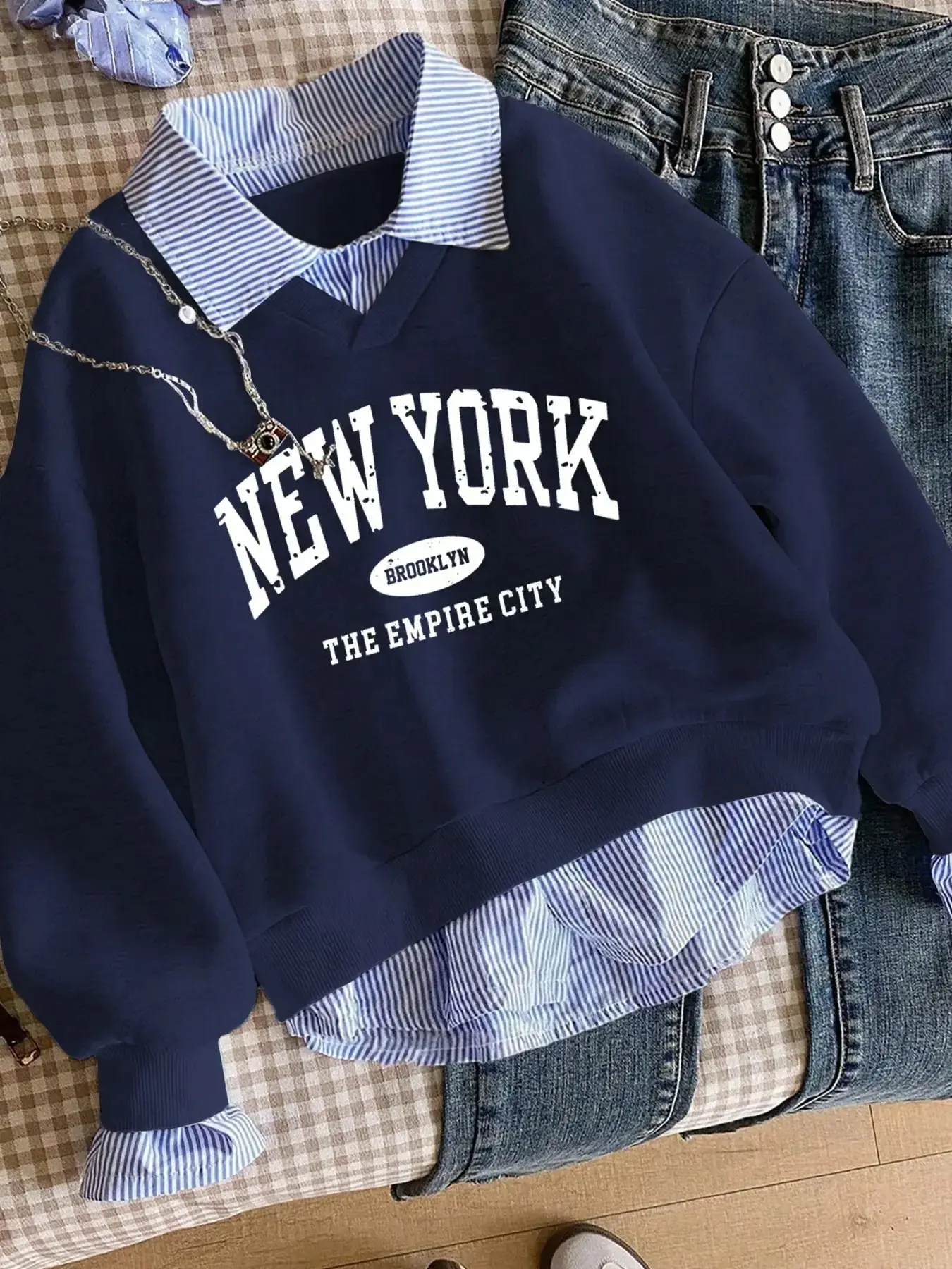 American Vintage Fake Two-Piece Patchwork Sweatshirt Women, Striped Shirt Collar Letter Print Loose Fit Top, Casual Commuter Student Jacket, Casual Sweatshirts