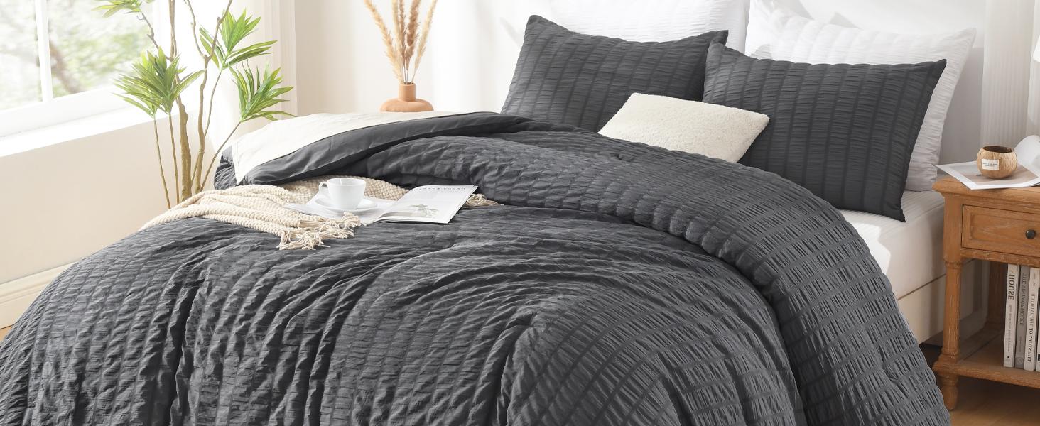 Seersucker King Comforter Set (104x90 inches), 3 Pieces - 100% Soft Washed Microfiber Lightweight Comforter with 2 Pillowcases, All Season Down Alternative Comforter Set for Bedding, Gray