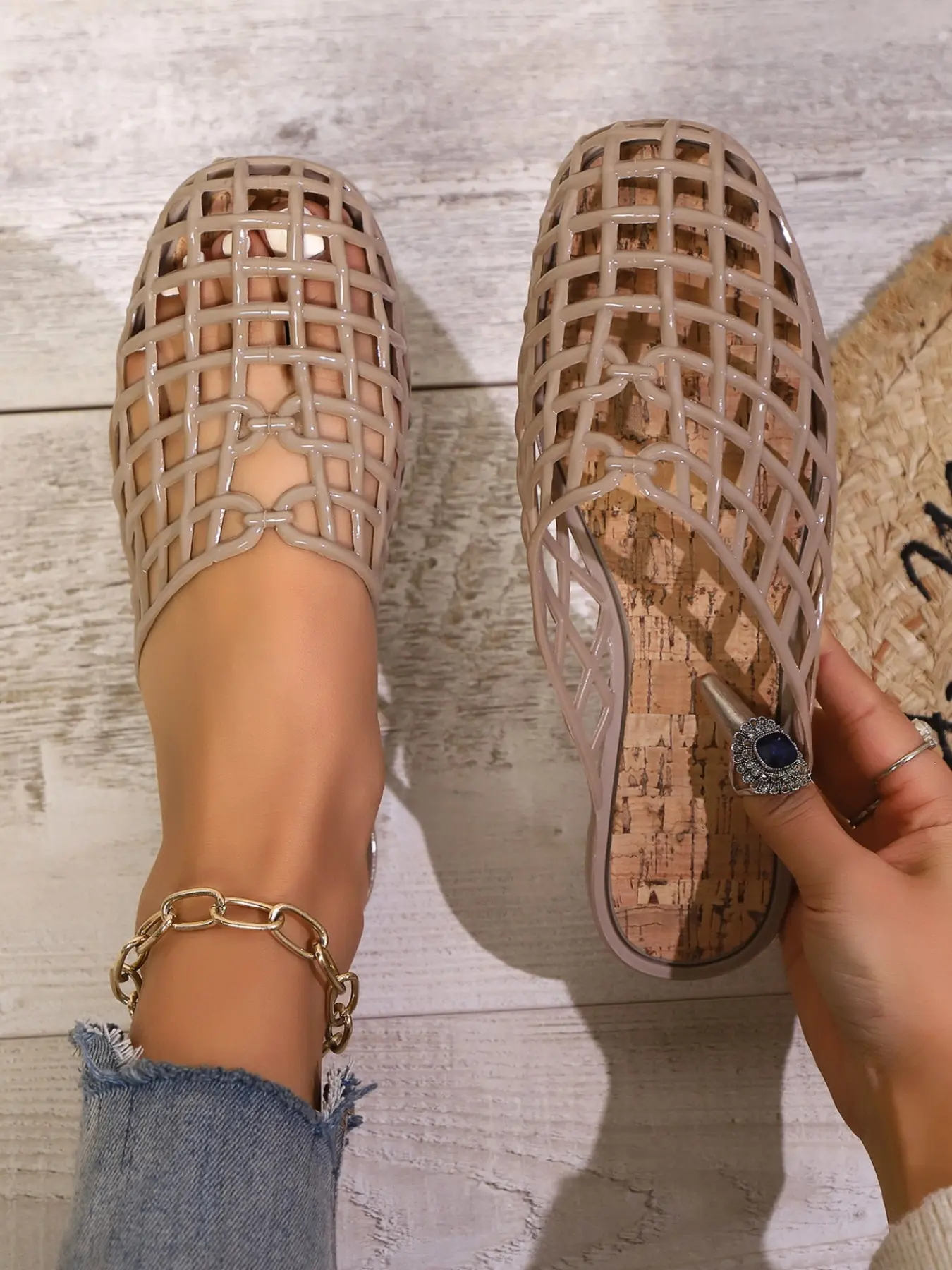 Summer New Women's Hollow Out Mesh Jelly Sandals, Transparent Weave Toe Posture Slippers, Soft Sole Anti-Slip Flat Design, Beach Vacation Essential Fashion Shoes, Fashionable Slide Sandals, Casual Summer Sandals, Lightweight Breathable Leg-Lengthening