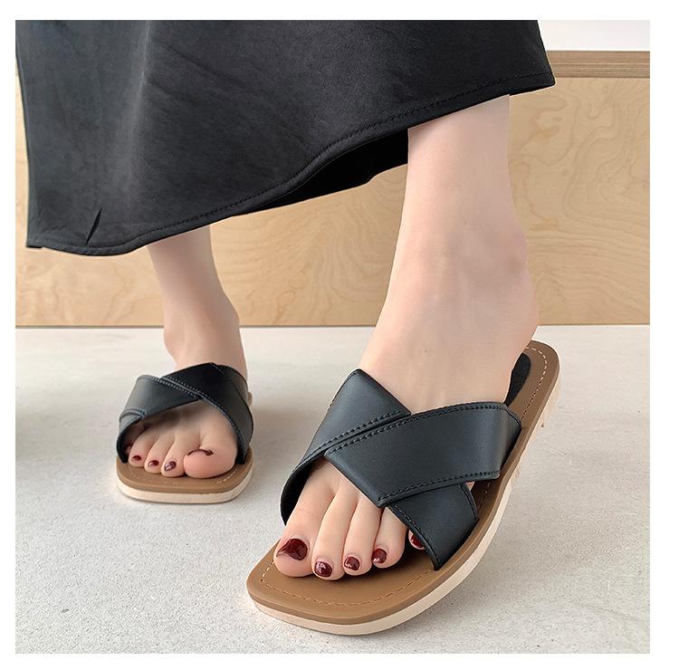 Summer Women's Flat Sandals Fashionable Open Toe Slippers Casual Beach Sandals for Daily Wear and Outdoor Activities