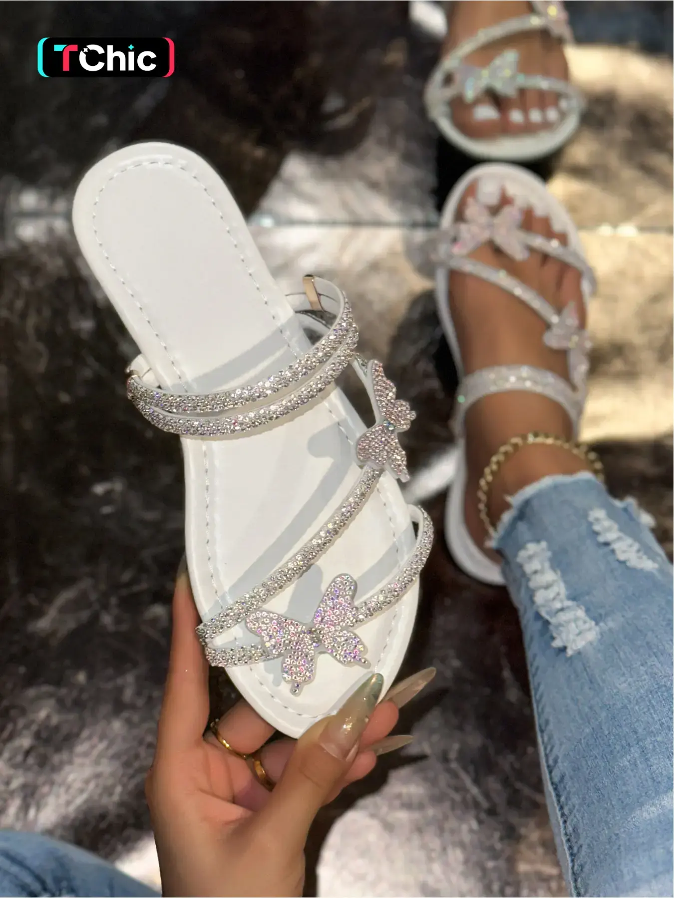 Colorful sequin bow multi-strap women's flat sandals with butterfly pattern decoration, casual summer sandals suitable for parties, home wear, and everyday outings, a fashionable flat sandal
