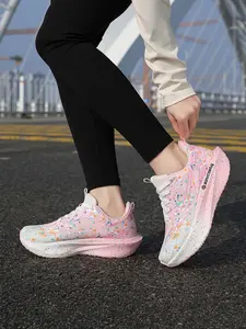 Men's Light Carbon Mesh Running Shoes, Shock-Absorbing Responsive Sneakers, Lightweight Non-Slip Trendy Graffiti Running Shoes