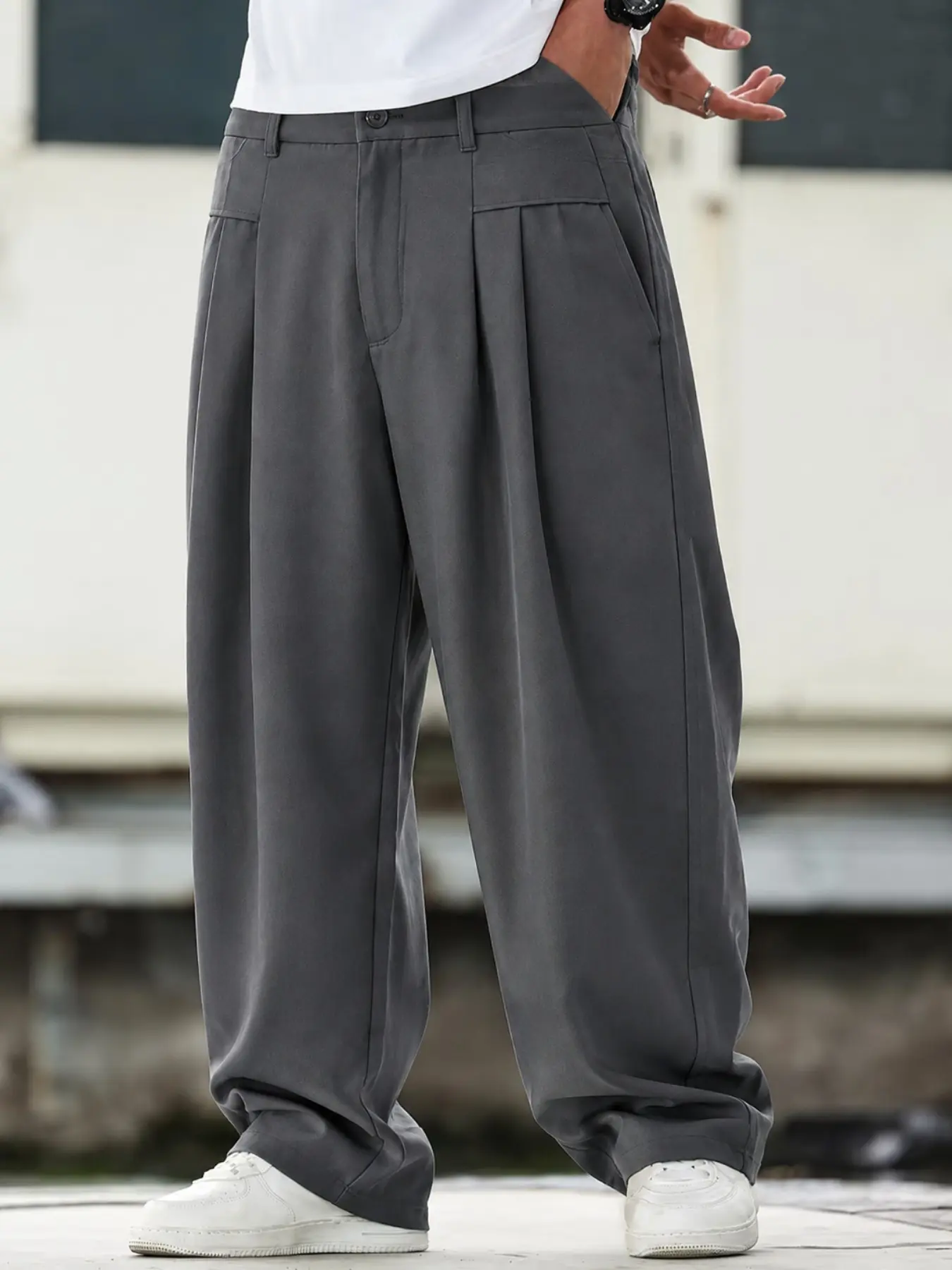 Men’s Charcoal Gray Pleated Wide Leg Trousers with Subtle Jacquard Texture, Loose Fit Casual Streetwear Dress Pants