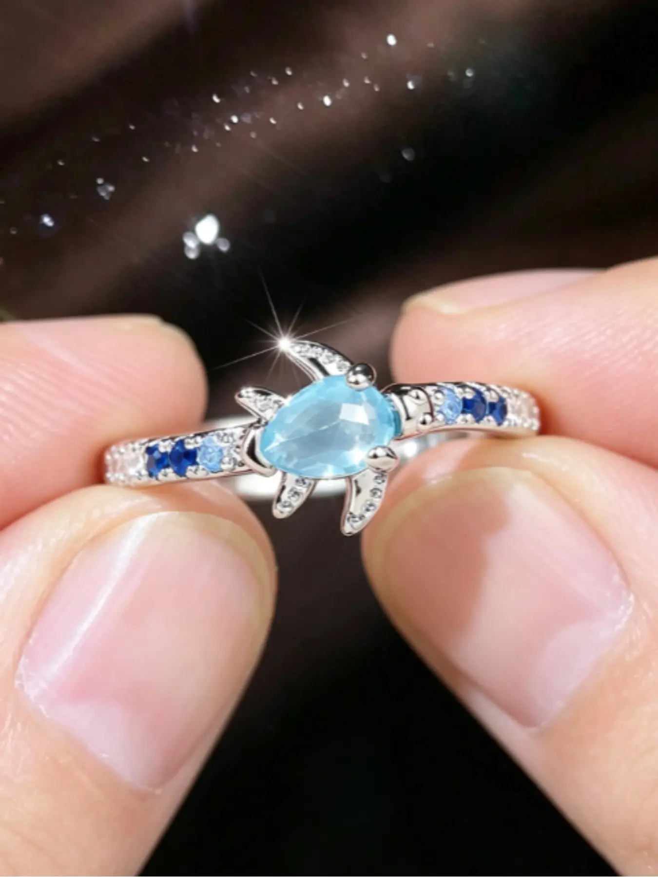 Unique blue synthetic zircon turtle-shaped ring, ocean-themed animal decorative ring, beach vacation jewelry, themed party and event ring, unisex ring, a cute and exquisite gift for others, Zircon Statement Ring