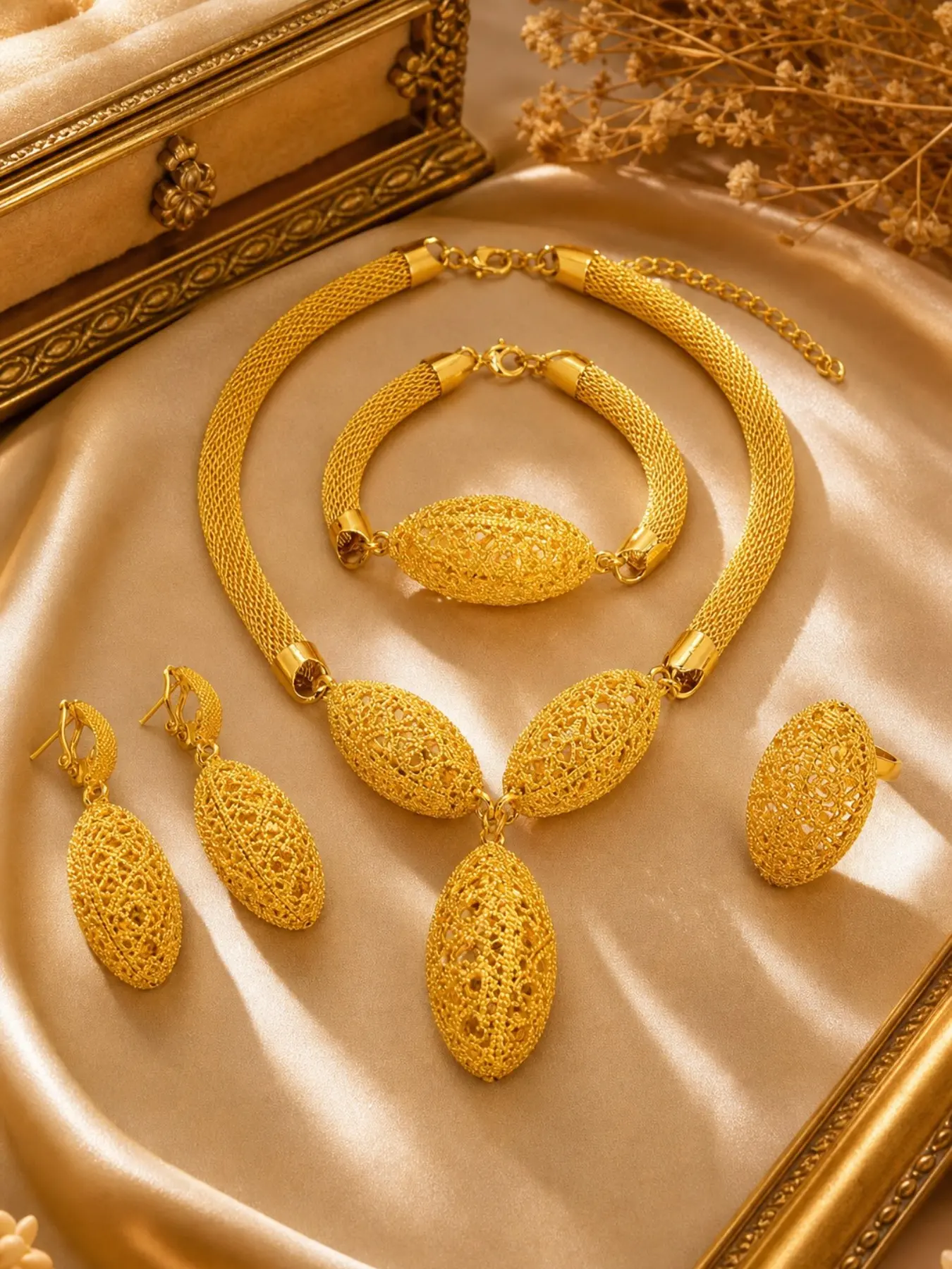 4 pieces  set of Middle East Arab women's fashion jewelry set gold-plated luxury hollow oval ring necklace earrings bracelet adjustable bridal wedding jewelry suitable for wedding party banquet accessories.