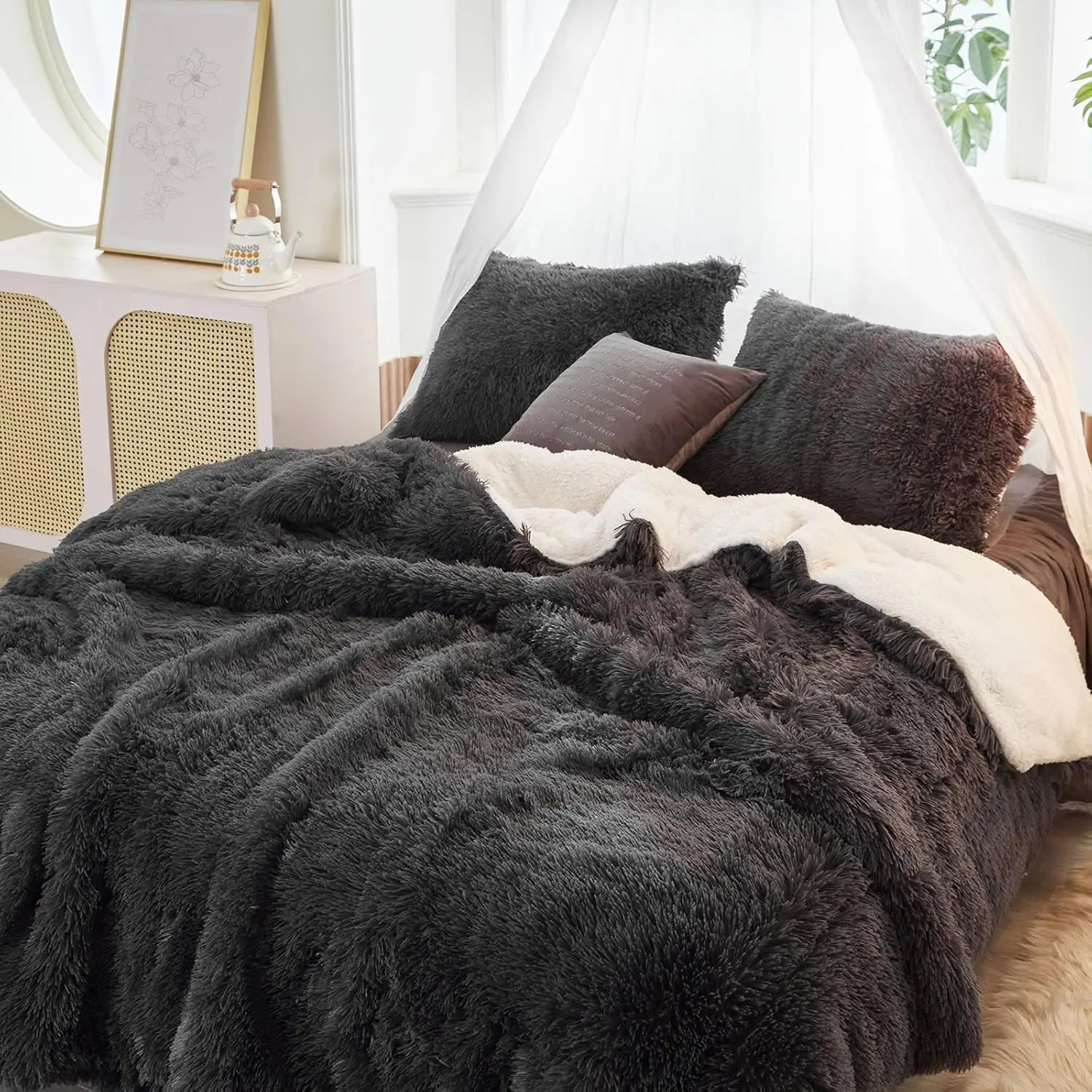 Luxury Faux Fur Full/Queen Size Winter Comforter Set Shaggy Velvet Dark Gray/Black Long Hair, 3 Pieces Plush Flannel Backing Reversible Soft Microfiber Super Warm Bedding Set for Holiday