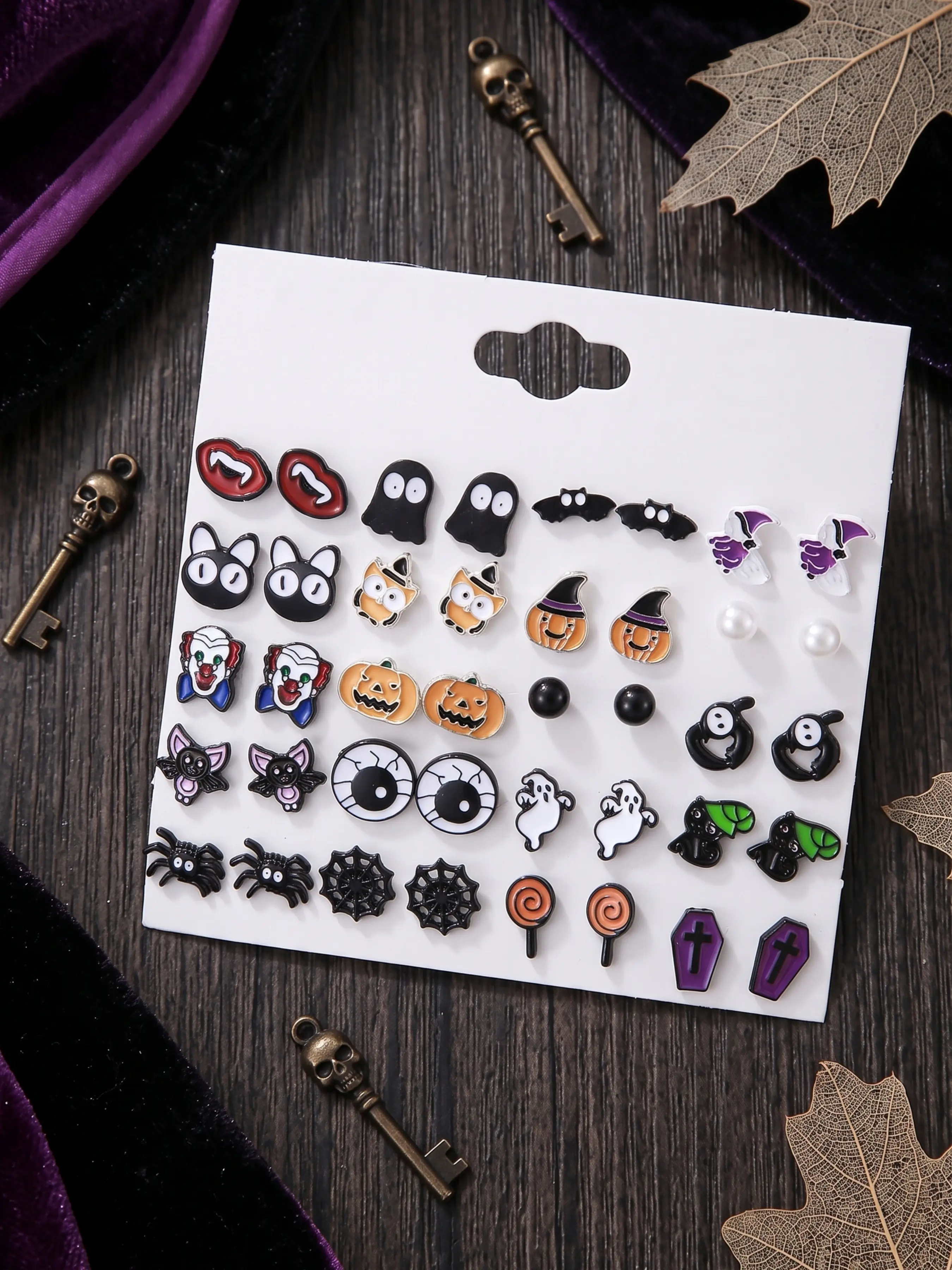 40 Pcs Gothic Halloween Mini Earrings Set, Costume Earrings, Alloy Pumpkin Ghost Bat Eye Coffin Joker Studs, Trendy Festival Jewelry, Women's Fall Party Accessory
