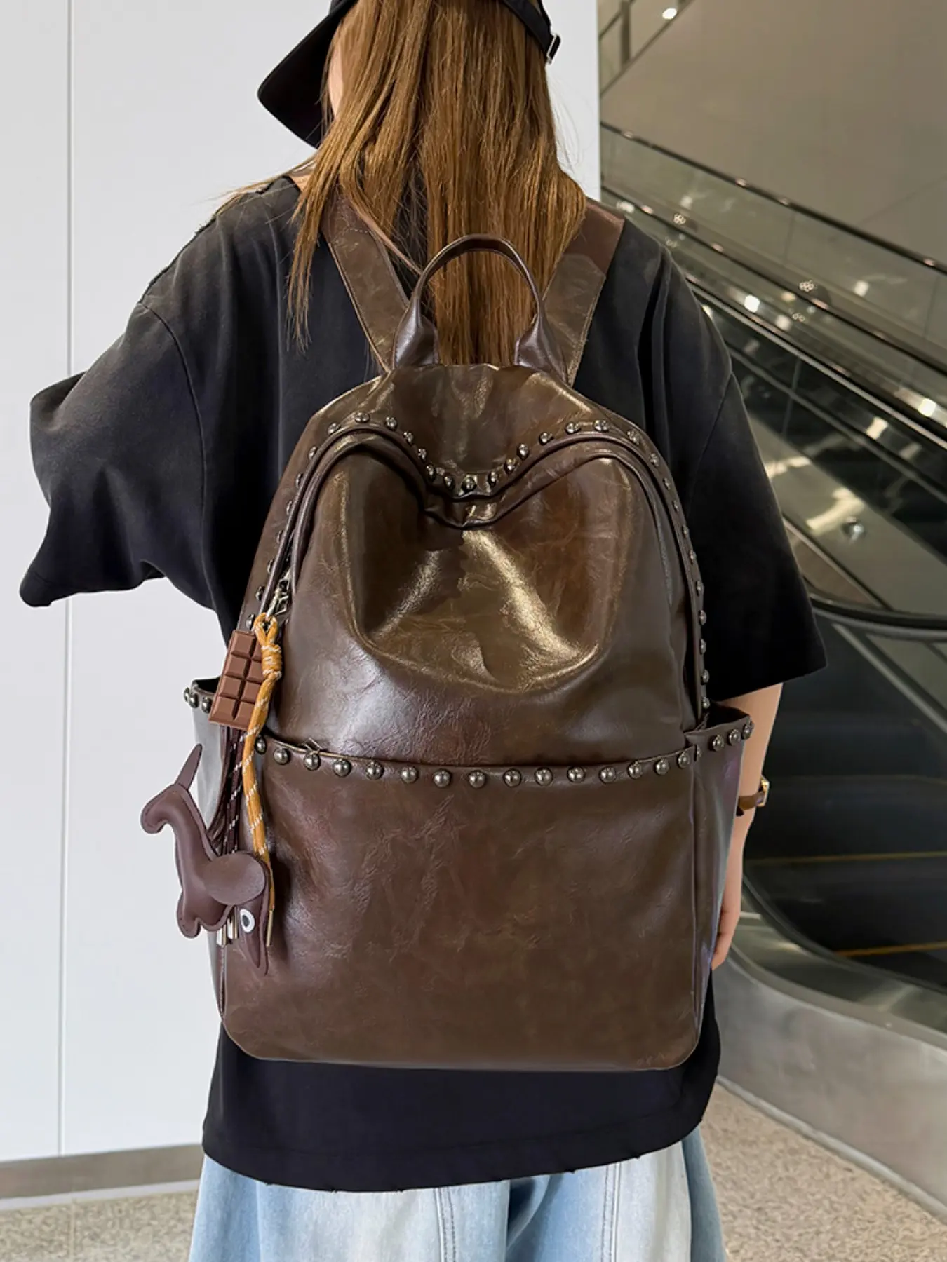 2026 New Large Capacity Travel Backpack, American Retro Shoulder Bag for Men and Women, Soft PU Leather Student Bookbag, All Seasons