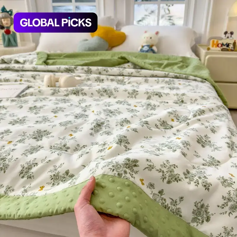 Lightweight Cooling Quilt, Floral Print Summer Coverlet, Polyester Quilted Bedspreads, Premium Polyester with Ultrafine Fiber Fill, Ideal for Bedroom, Hotel & Guest Room, Multipurpose Comfy Bedding #GLOBAL PICKS