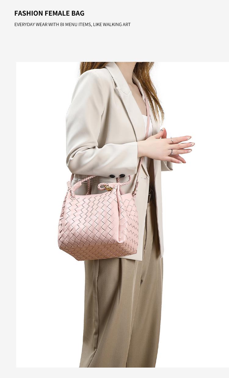 M6193 Women's Fashion Hand-woven Portable Tote Bag 2026 New Personalized Shoulder Crossbody Parachute Bag