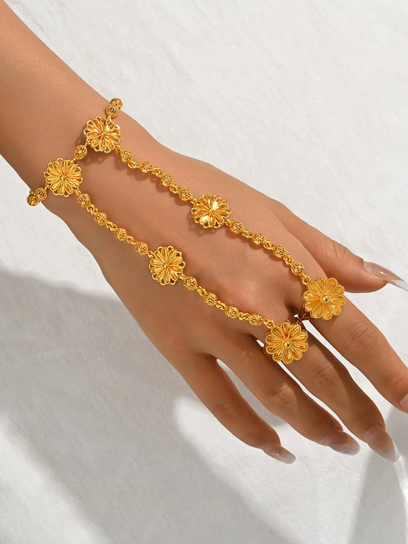 Luxury Floral Vintage Style Dual Ring Copper Exquisite Bracelet, Perfect for Bride Wedding Gown, Elegant Party Jewelry Accessory