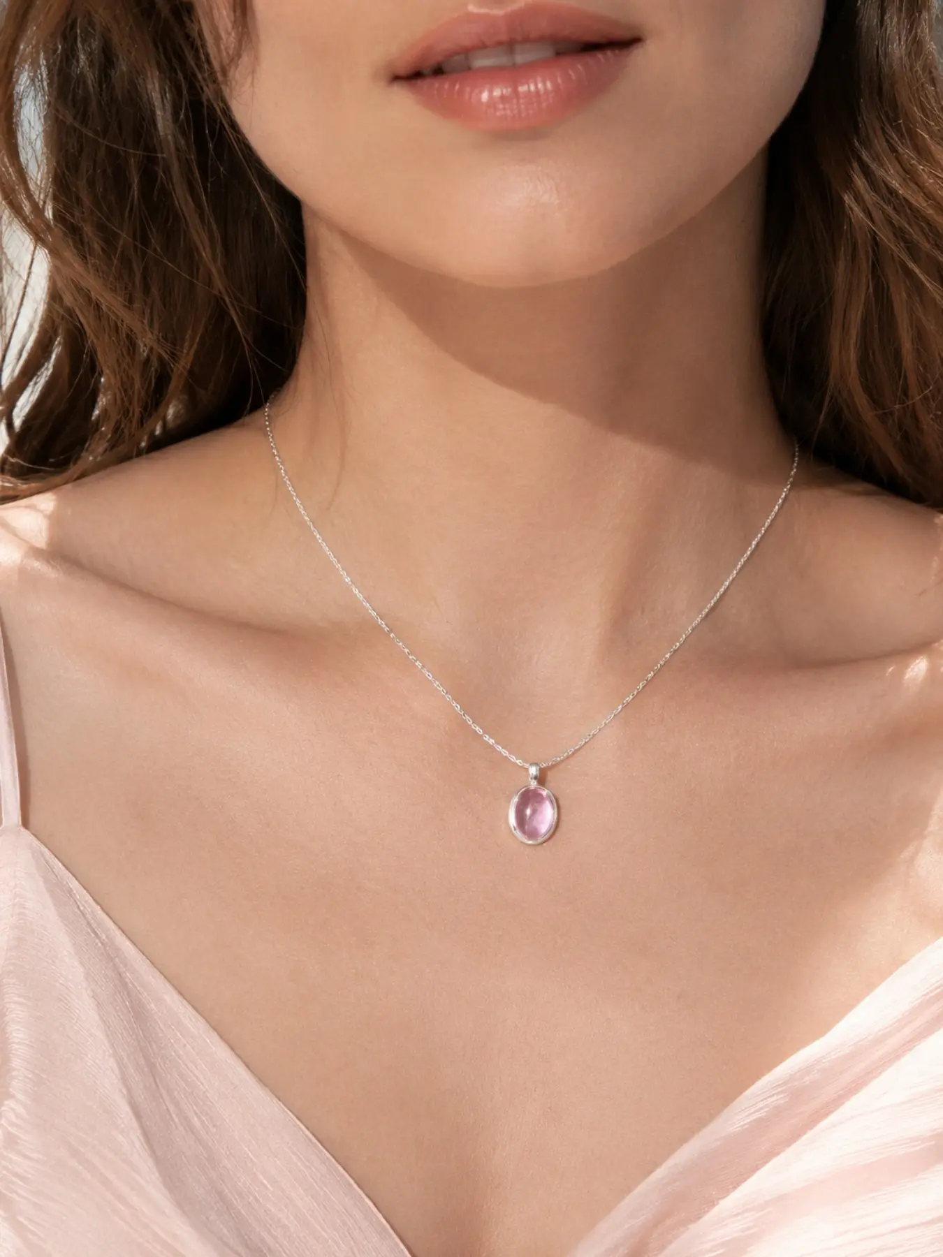 Crystal Oval Pendant Necklace for Women, Silver Color Dainty Gemstone Necklace, Minimalist Elegant Jewelry for All Seasons