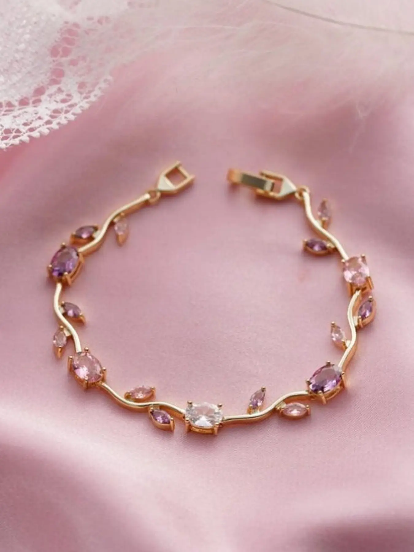 Pastel Tulip Floral Bracelet-Coquette Flower Design Bracelet- Pink & Lilac Synthetic Zirconia – Fairytale Inspired Jewelry Gift for Her, Exquisite and Fashionable Bracelet, Fashionable Jewelry Accessories, Exquisite Trendy Bracelet
