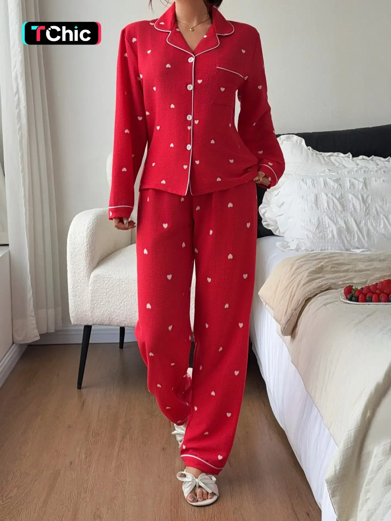 Women's Heart Print Long Sleeve Pajama Set, Sweet Cute Button Collar Top and Pants, Casual Home Wear Loungewear Sleepwear, All Seasons Comfort