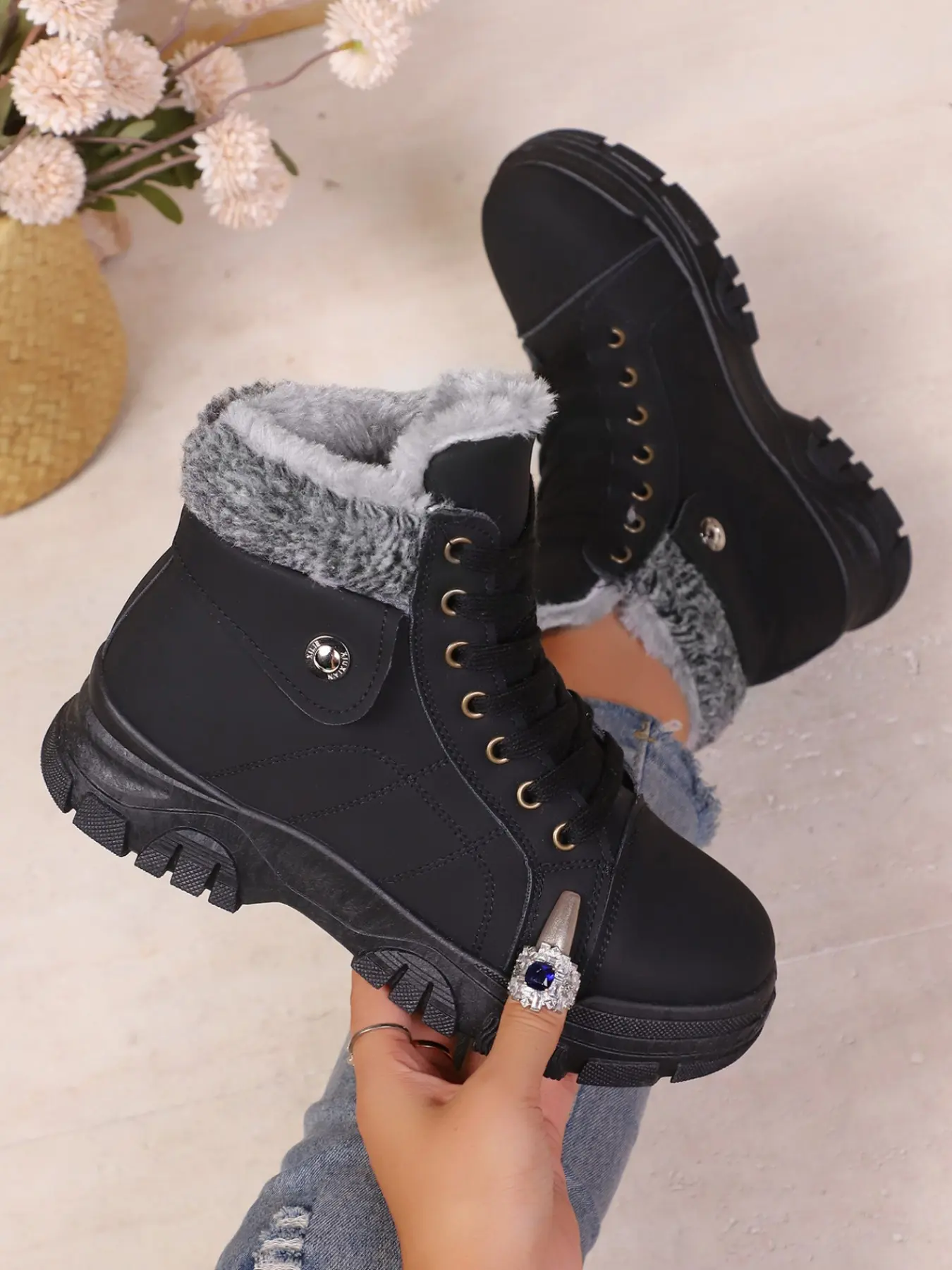 Women's Snow Boots 2026 Winter New Design, Thickened Lined Boots, Waterproof Comfortable Warm Ladies Lace-Up Casual Short Boots