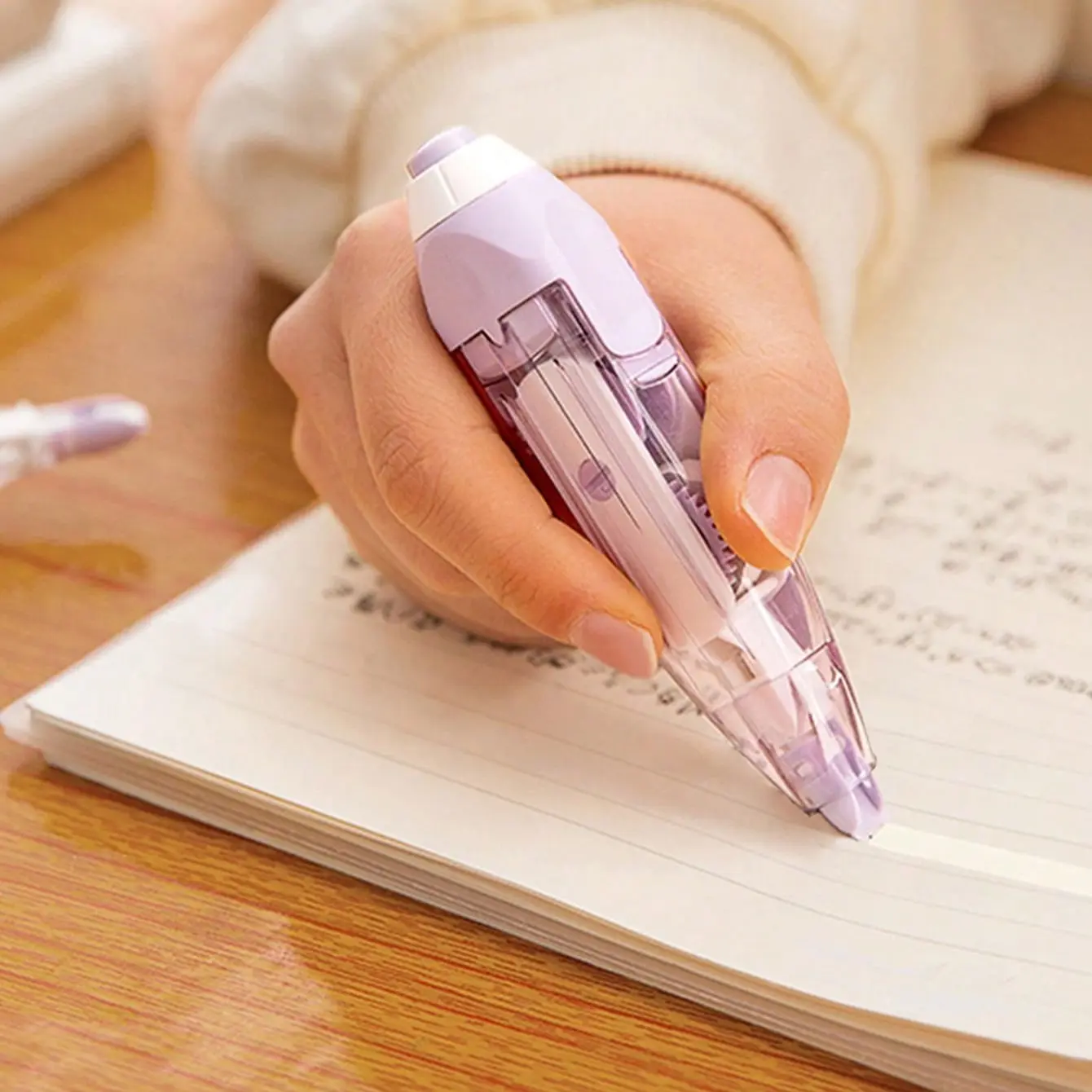 Creative Pen-Style Correction Tape with Refill, Random Colors, 6 Meter Single Stick, Essential for School Supplies