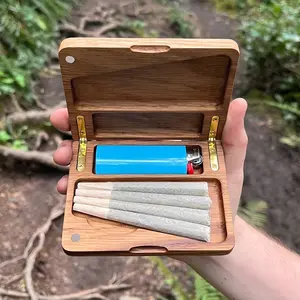 1pc Hand-Carved Walnut-Colored Cigarette Case | Magnetic Flip-Top Design | Portable and Ready to Use | Vintage-Style Wooden Cigarette Holder Storage Box | Ideal Holiday Gift for Fathers and Husbands