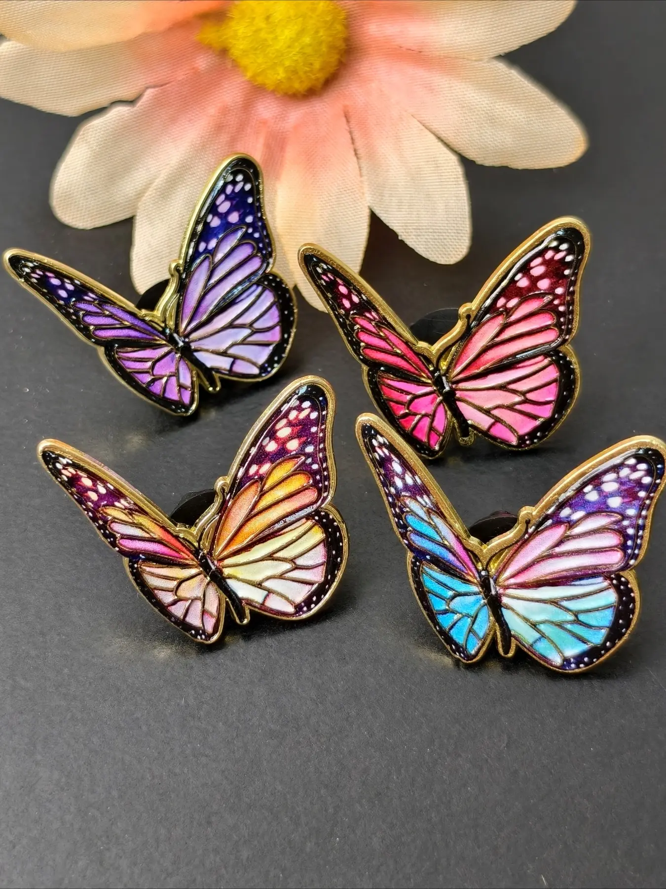 4Pcs Elegant Butterfly Enamel Alloy Brooch Pin Set, Colorful Wing Insect Lapel Brooch Badge for Clothing Backpack Bag, Ideal Gift for Butterfly Lovers & Insect Collectors