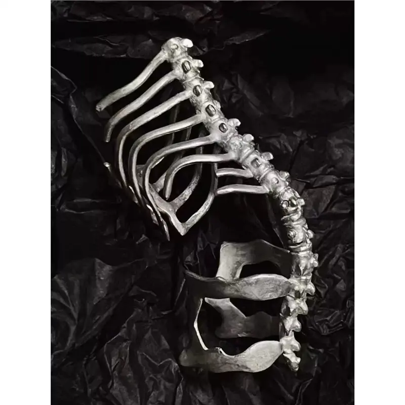 Adjustable Movable White Spine Bone Long Ring, Gothic Skeleton Joint Finger Ring Fashion Jewelry