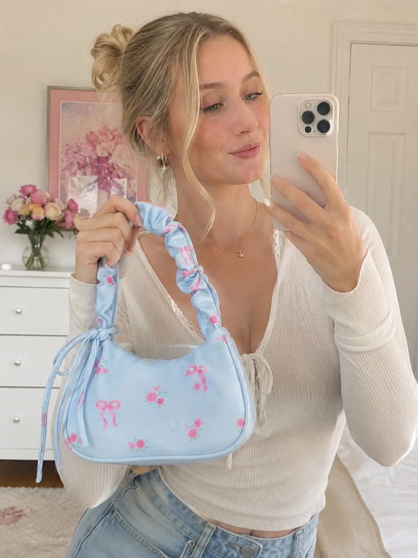 Fashion Floral Shoulder Purse with Bow Pattern, Elegant Mini Handbag for Women and Teen Girls, Soft Lightweight Underarm Bag for Vacation School Travel Streetwear Outfit, Cute Present for Mom Wife Girlfriend Christmas Halloween Birthday Gift