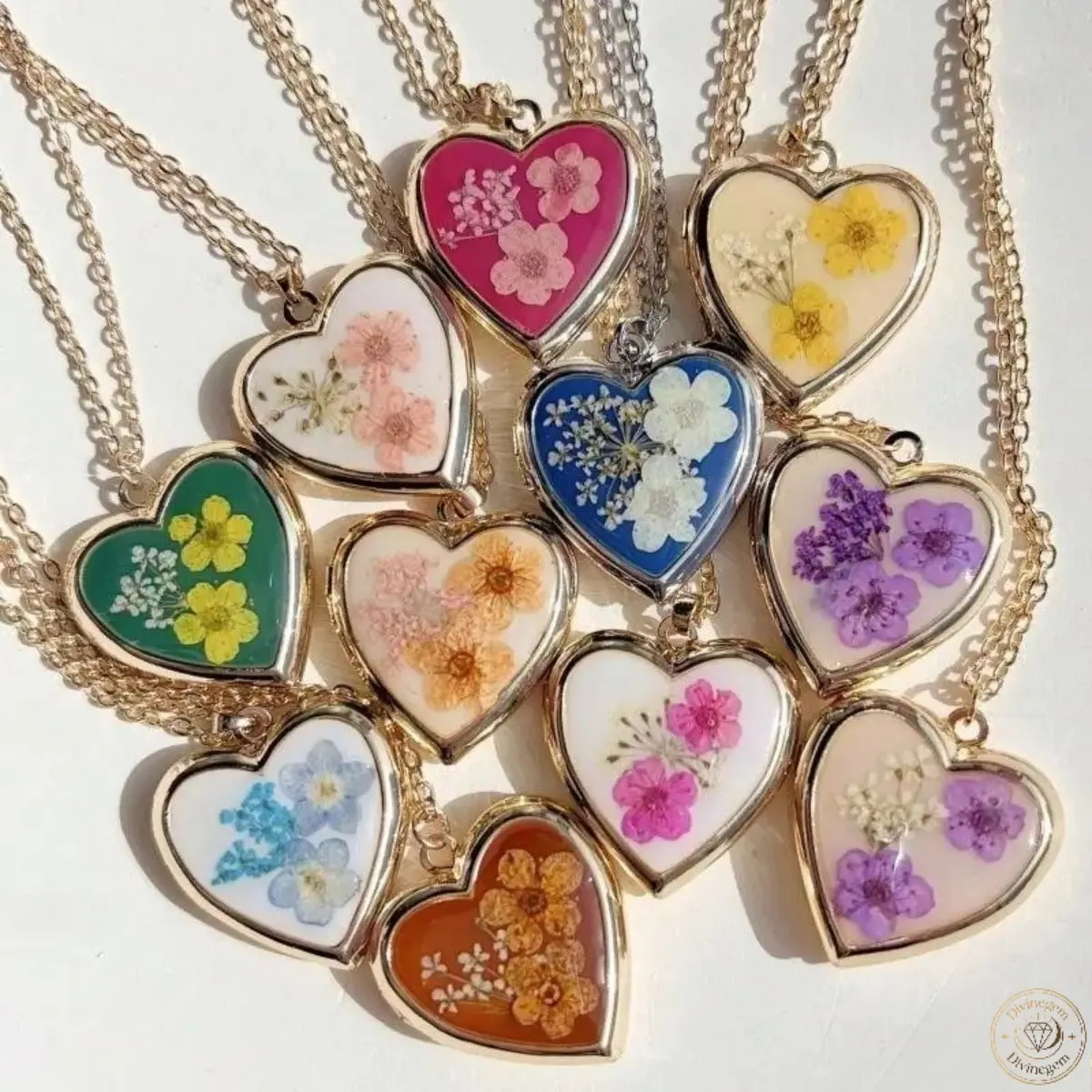 Heart‑Shaped Dried Flower Locket Necklace, Real Pressed Flower Photo Locket Pendant,Colorful Dried Flowers,Y2K Vintage Openable Memory Jewelry For Women Daily Wear Party And Gifting Occasions