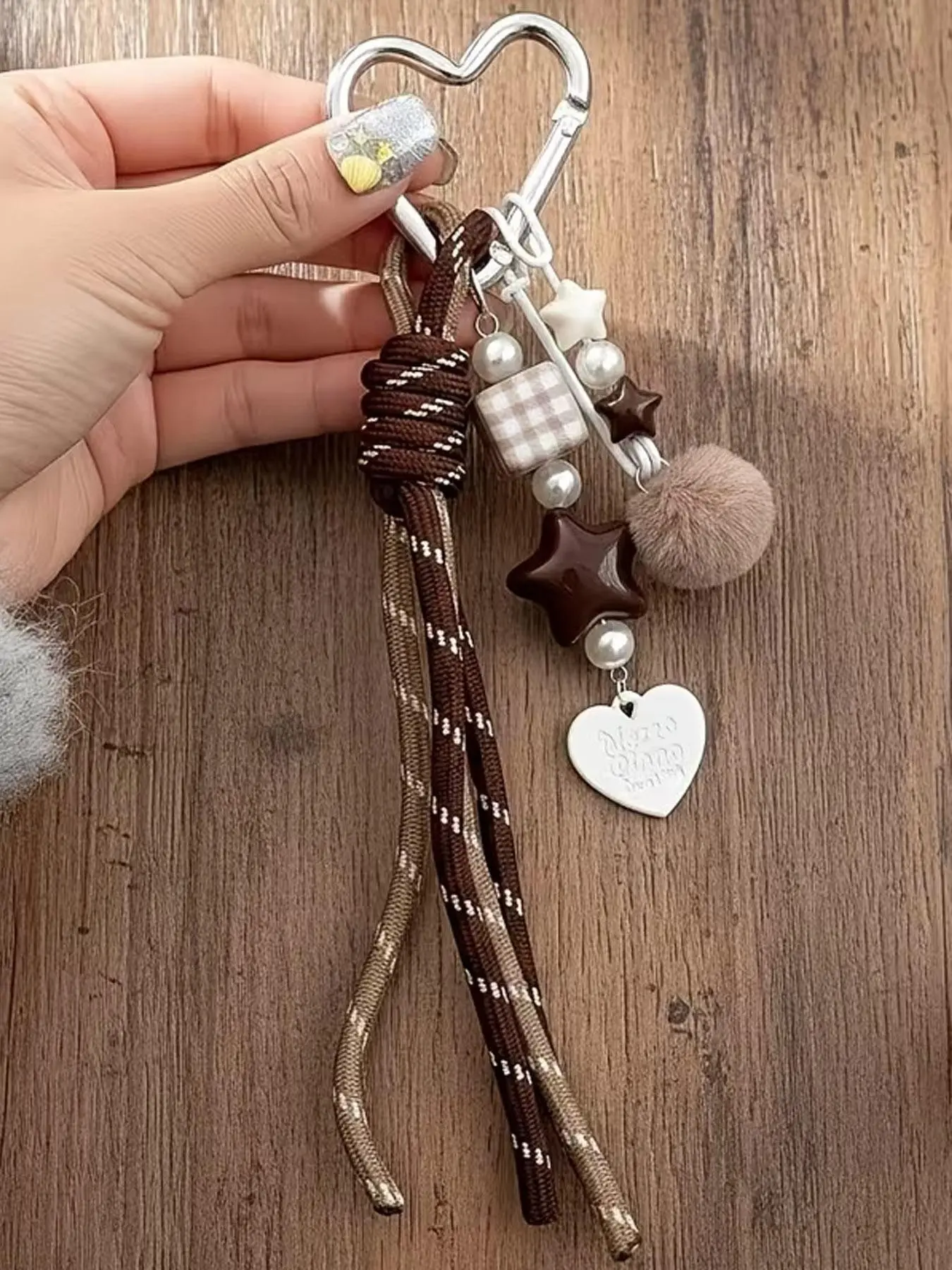 Heart Carabiner Bag Charm Keychain, Key Rings, Y2K Coquette Beaded Pendant with Star Heart Pom Pom Pearl Charms, Braided Rope Backpack & Car Key Accessory, Cute Aesthetic Gift for Teen Girls