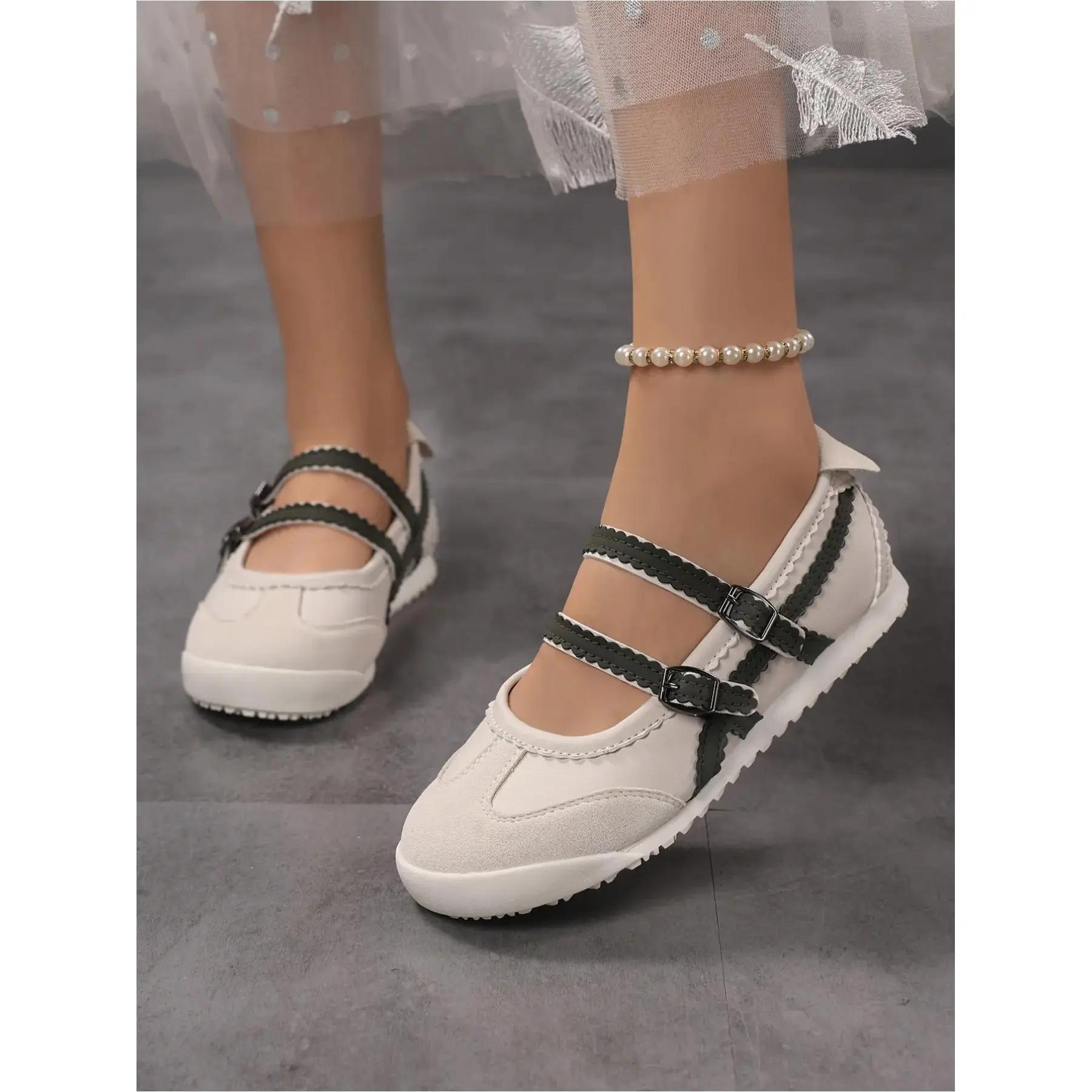 YYW1 Women's Soft-Sole Classic Mary Style Flats, Retro Casual Shoes Walking & Daily Wear
