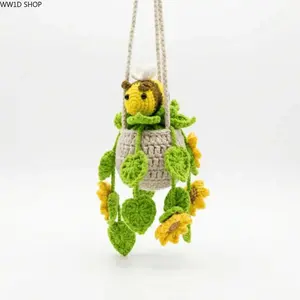 Handmade Crochet Sunflower Bee Car Charm for Rearview Mirrors, Cottagecore Vehicle Hanging Ornament, Lightweight Interior Decor Accessory