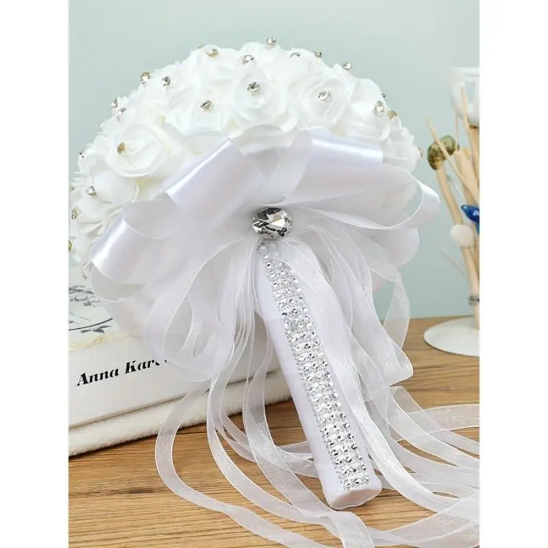 Imitation white roses, Artificial flower bouquet, suitable for brides' wedding bouquets, bridesmaids' group matching, anniversary gifts, and can be used for home decoration during Halloween/Christmas, they are white, simple and classic