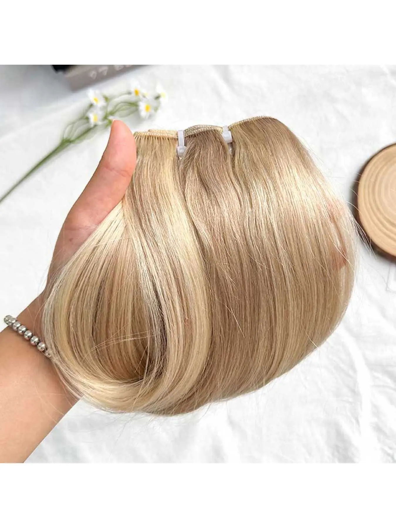 Ombre Blonde Human Hair Weft Extensions, Double Weft Straight Virgin Hair, Balayage Ash Blonde, Sew in Hair Weaves, No Shedding, Natural Look, Double Weft Hairpieces