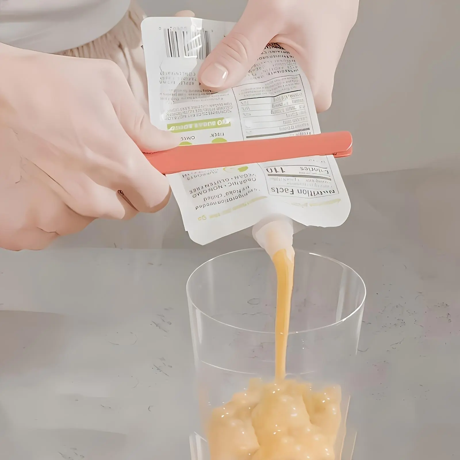 Portable Sauce Bag Squeezer - Reusable Multifunctional Kitchen Utensil Gadget for Home Use, Easy-Operation Tool to Squeeze Out Every Drop of Sauce and Say Goodbye to Food Waste, Washable, Saves Time