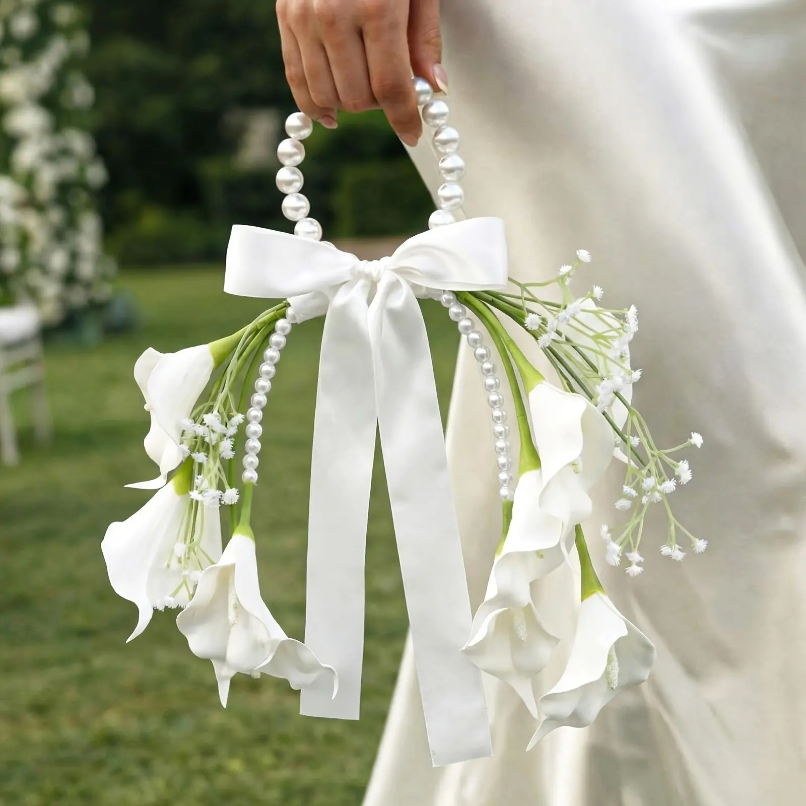 Pearl Handheld Bouquet, Fashionable New Trendy Flower Arrangement, Lily-Of-The-Valley Wedding Bouquet, Bride and Bridesmaid Pearl Bouquet, Bridal Bouquet Held by the Bride, Decorative Flowers, Floral Decoration