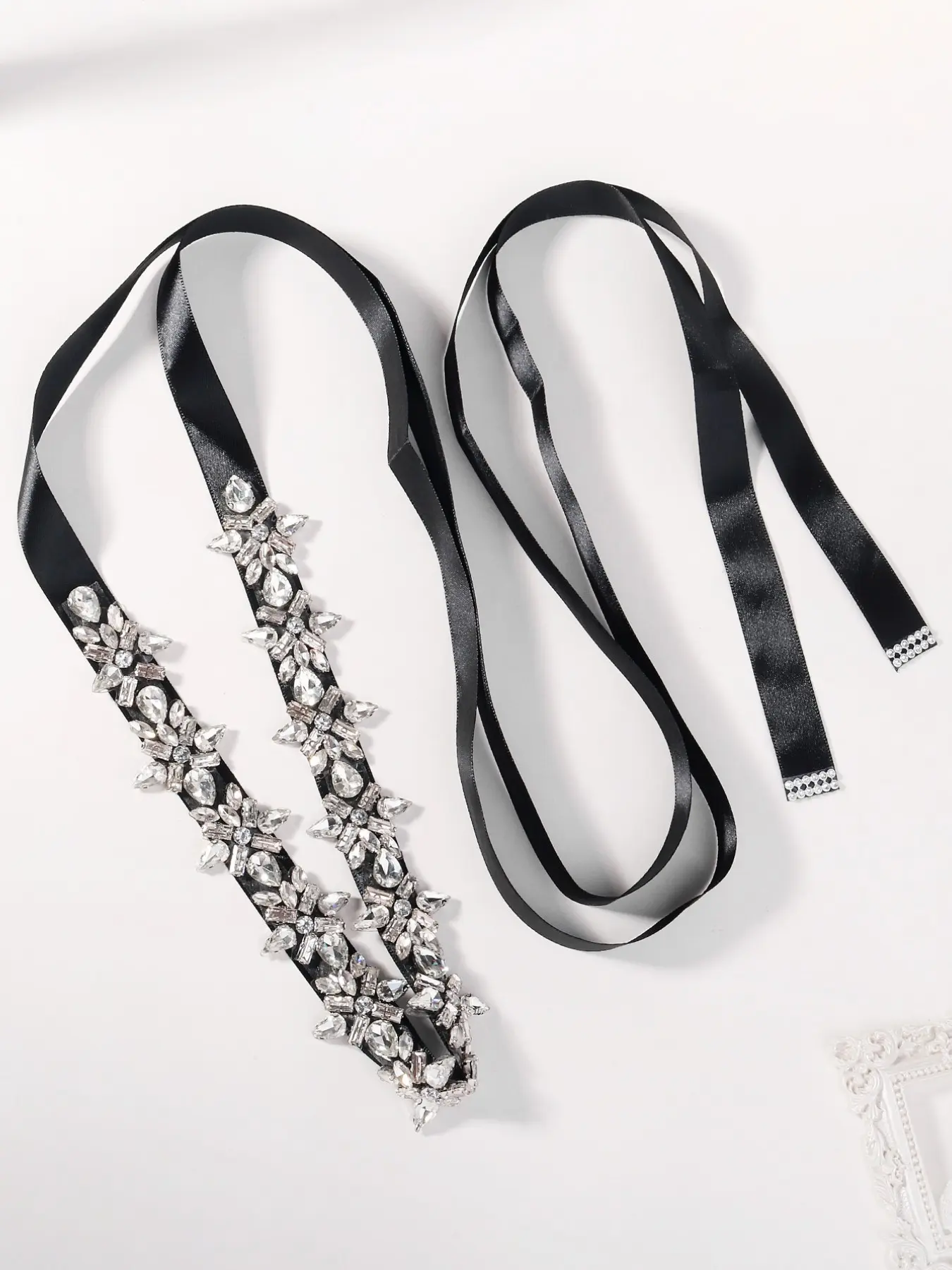 Vintage Gothic Satin Ribbon Water Drill Bride Waist Belt with Rhinestone Embellishments Adjustable Tie Elegant Evening Party Accessories Statement Belt