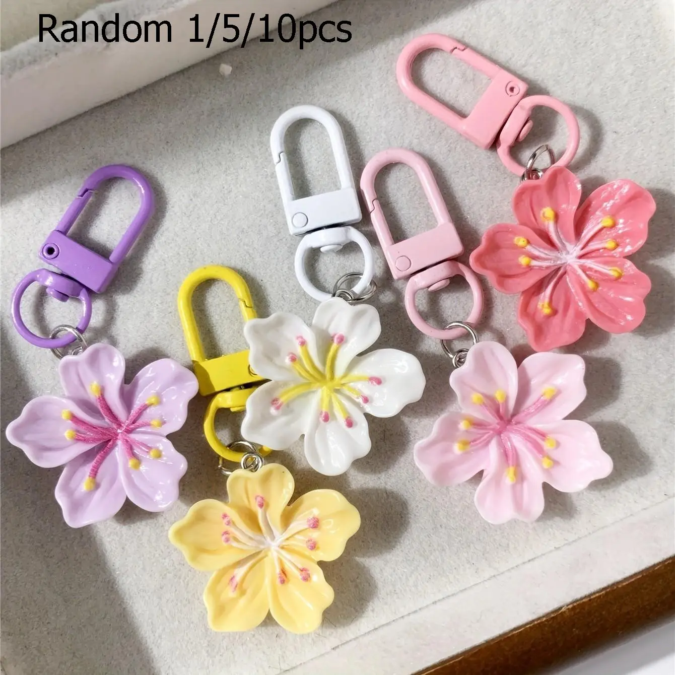 1/5/10pcs Beautiful Flower Sakura Keyring Charms, key chain cute, Floral pattern keychain, Practical accessories for mobile phones, backpacks, school bags The perfect little gift charm for Mum or sisters