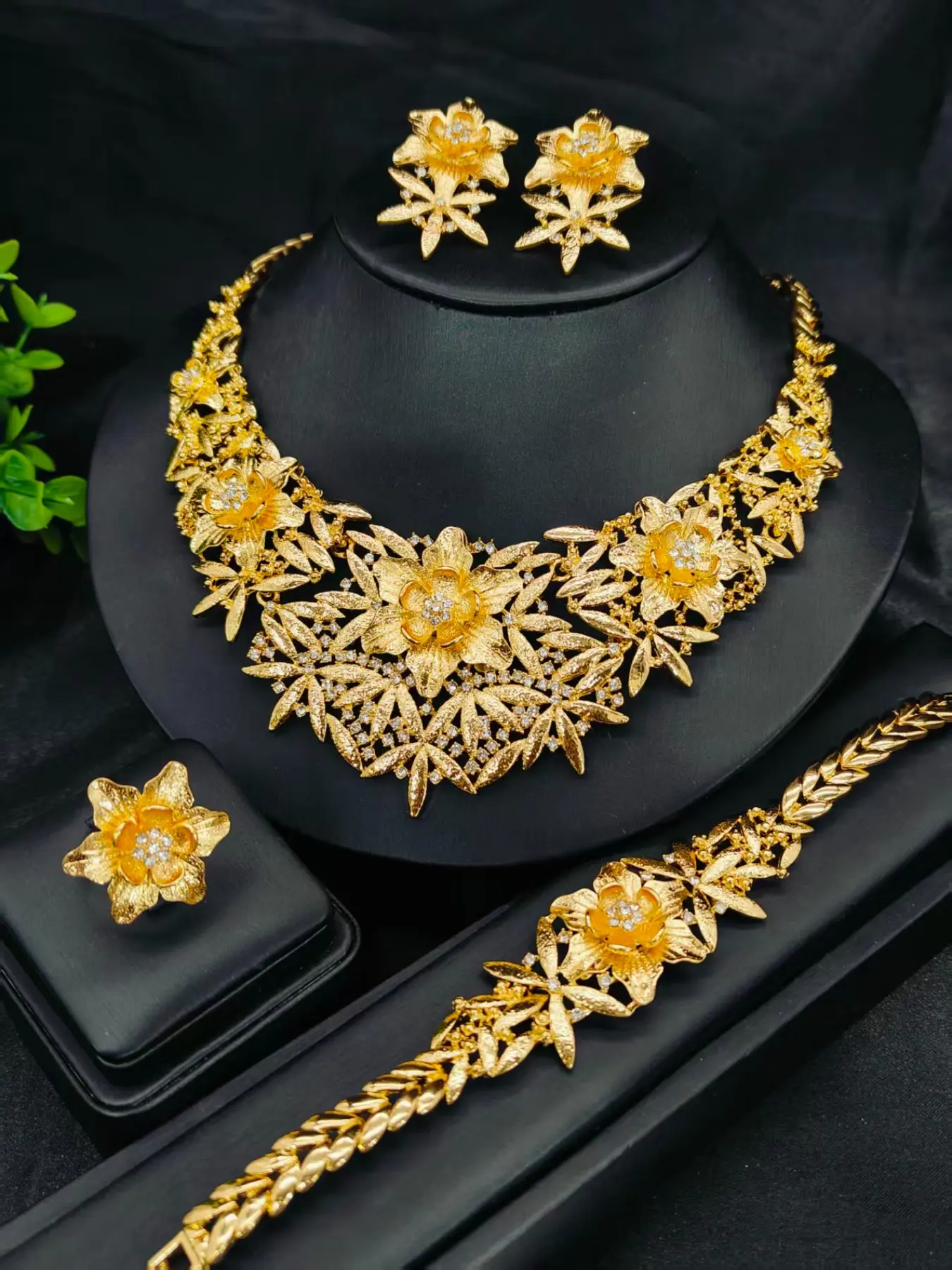 Elegant Floral Jewelry Set, Boho Style Necklace And Earring Set Bracelet Ring, Perfect for Weddings Birthdays Gifts