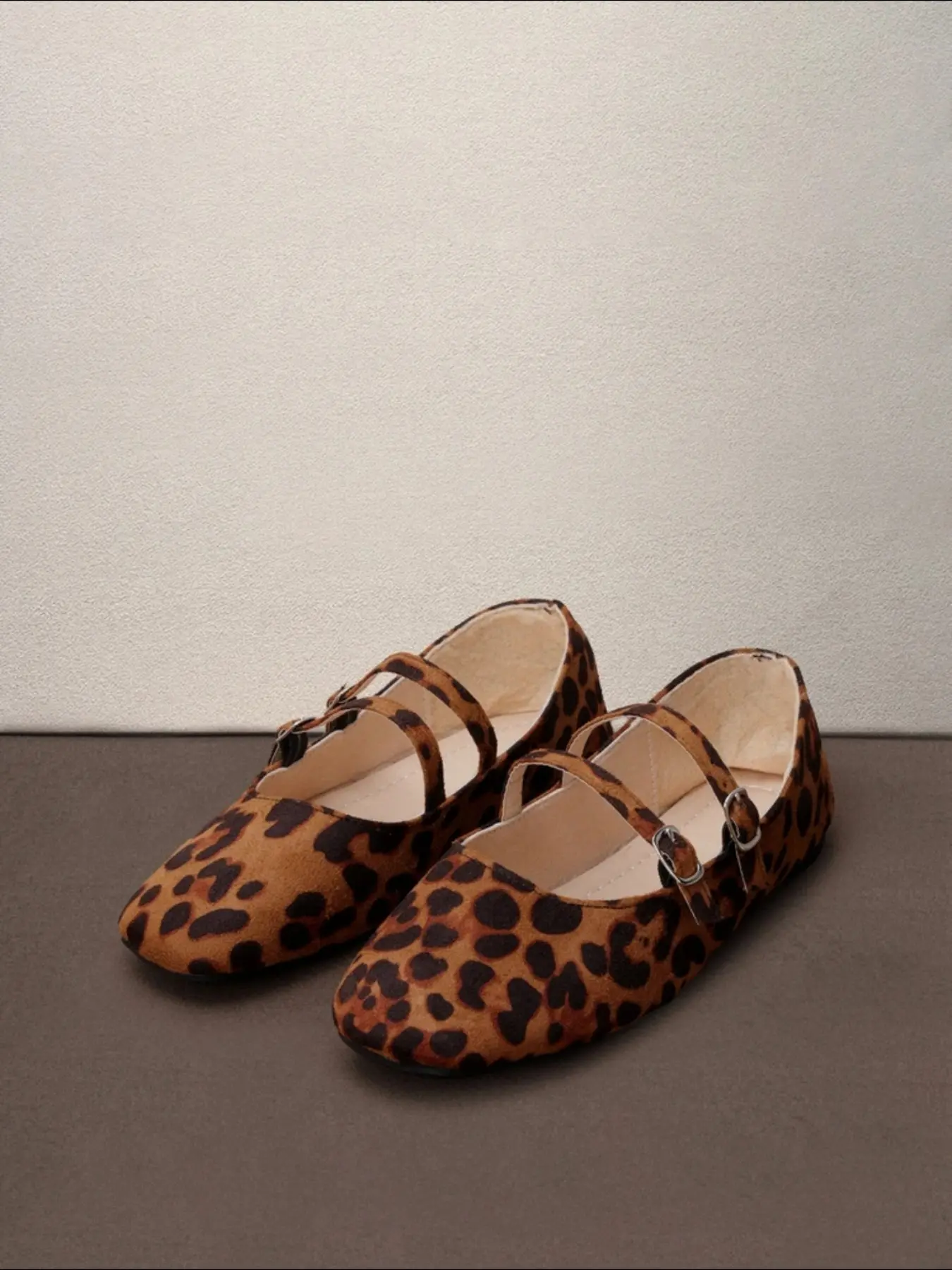 Women Leopard Print Square Toe Mary Jane Flats, Double Adjustable Buckle Straps, Slip on Ballet Shoes, Ballerina Flats Shoes, Vintage Fashion Footwear