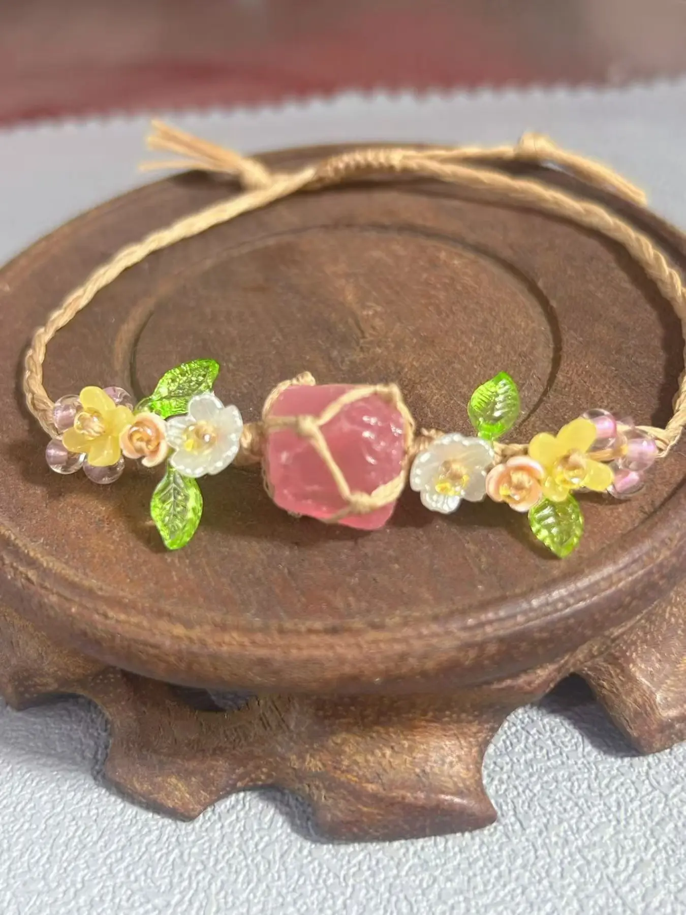 Handmade Braided Bracelet with Cat Eye Stone, Cat Eye Effect, Rich Colors, Unique Jewelry Accessory, Perfect Gift Idea