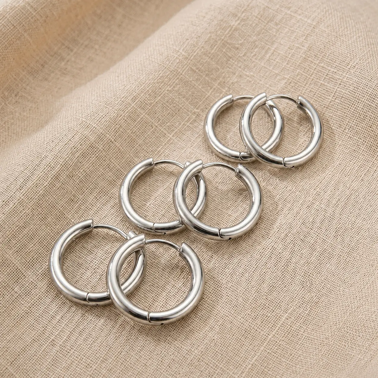 4 Pairs Silver 316L Surgical Steel Hoop Earrings Set for Men and Women Hypoallergenic Cartilage Piercing for Sports Basketball Fans 8mm 10mm 12mm 14mm
