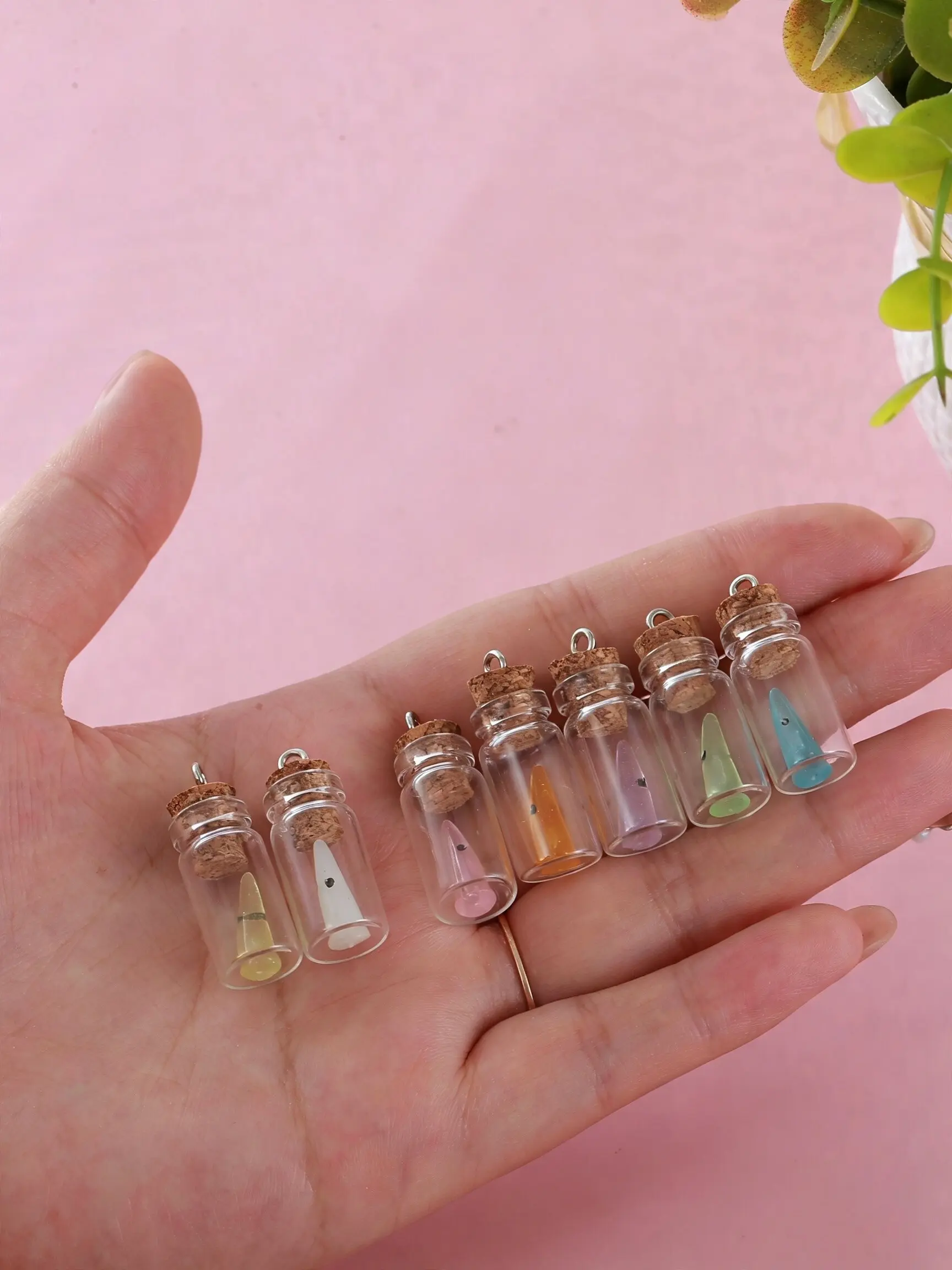 10pcs Luminous Mini Ghost Glass Bottle Charms, Cute Glow in the Dark Pendants, DIY Earrings Bracelet Keychain, Halloween Gothic Jewelry Crafts