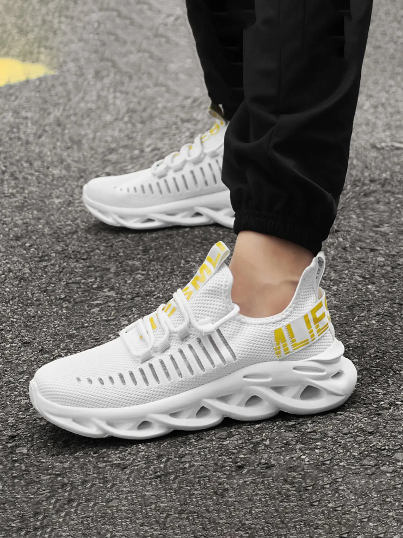 Men's Casual Sports Shoes, Mesh Upper Lightweight Breathable, Eva Sole Soft Durable, New 2026 Model, Multiple Colors Available