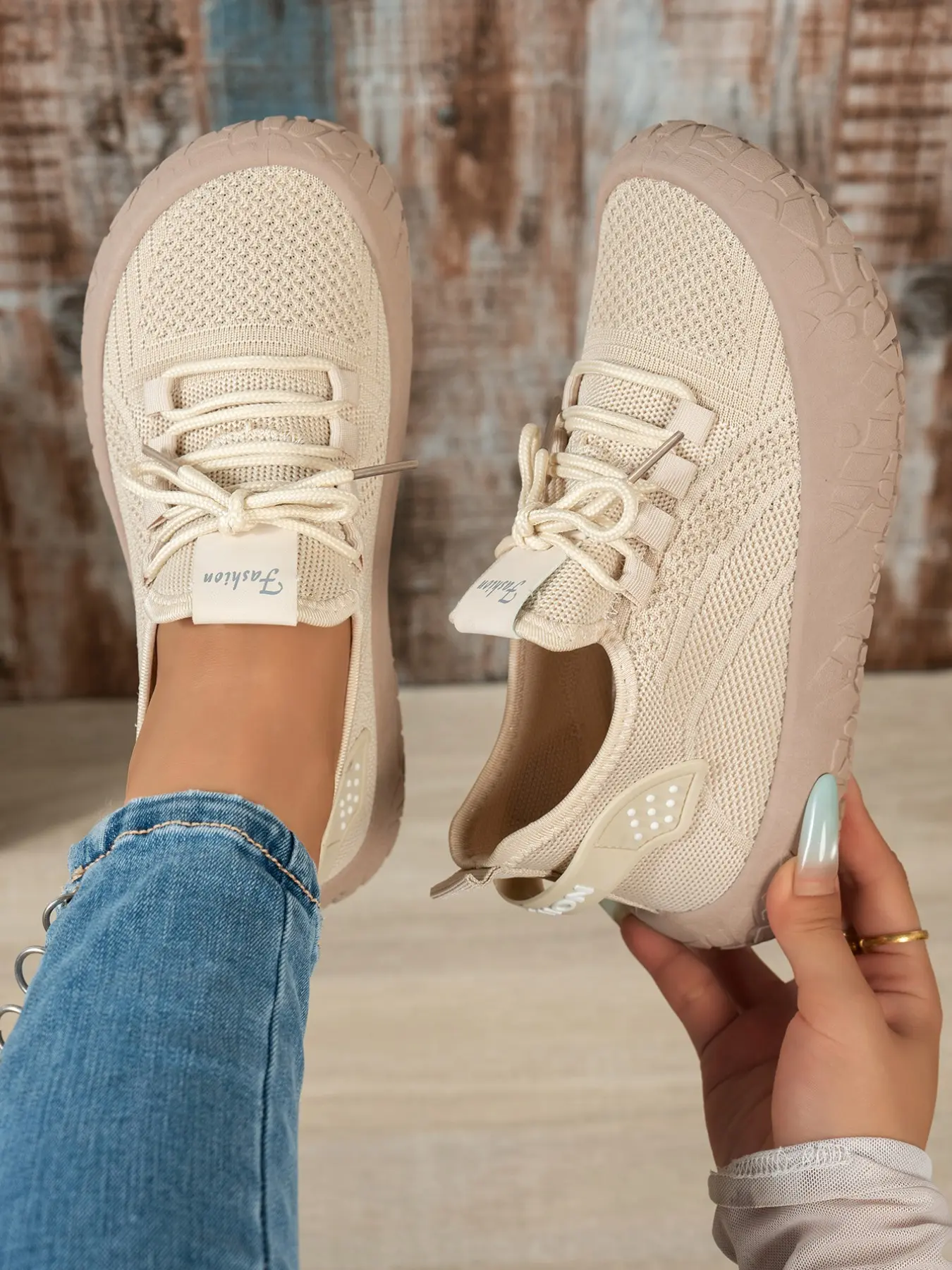 Breathable Mesh Sport Shoes, Round Toe Flatform Casual Sneakers, Wide Fit Low Top, All-Season PVC Sole, Lightweight Women's Footwear