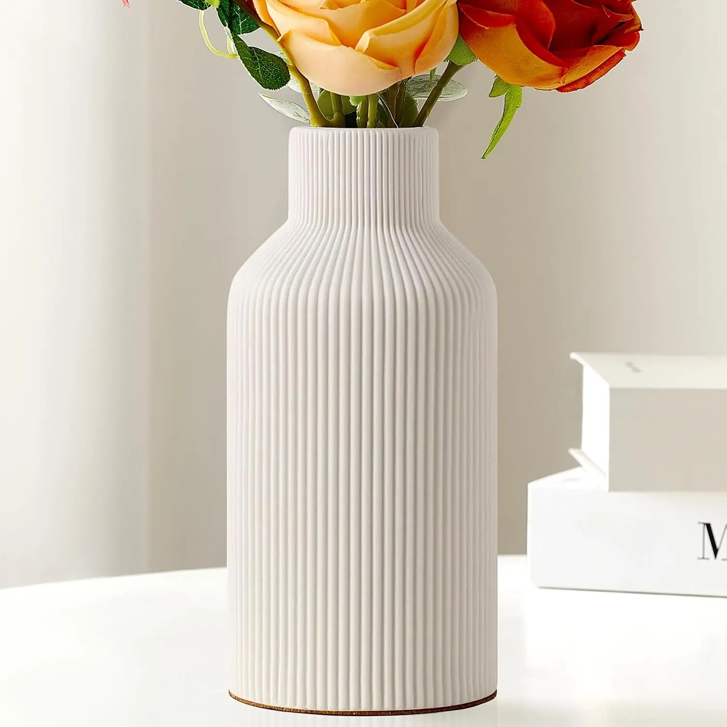 White Ceramic Flower Vase, Minimalist Decor, Modern  Decorative Vase, Small Pampas Grass Vases For Kitchen, Bedroom, Office, Living Room, Bathroom, Shelf Centerpiece Table Decorations(8 in)