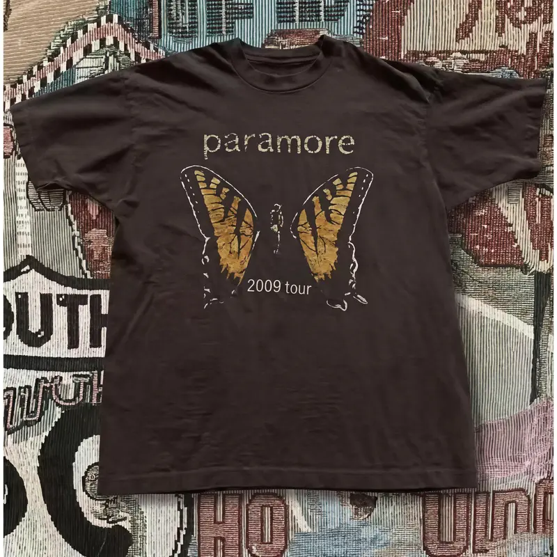 Unisex Round Neck Graphic T-Shirt - Paramore 2009 Tour Butterfly Print, Multi-Size Casual Concert Wear, Vintage Shirts Graphic Tees, Alternative Rock Pop Punk Band Merch, Alt Grunge Sports Top Daily Gym Athletic Wear