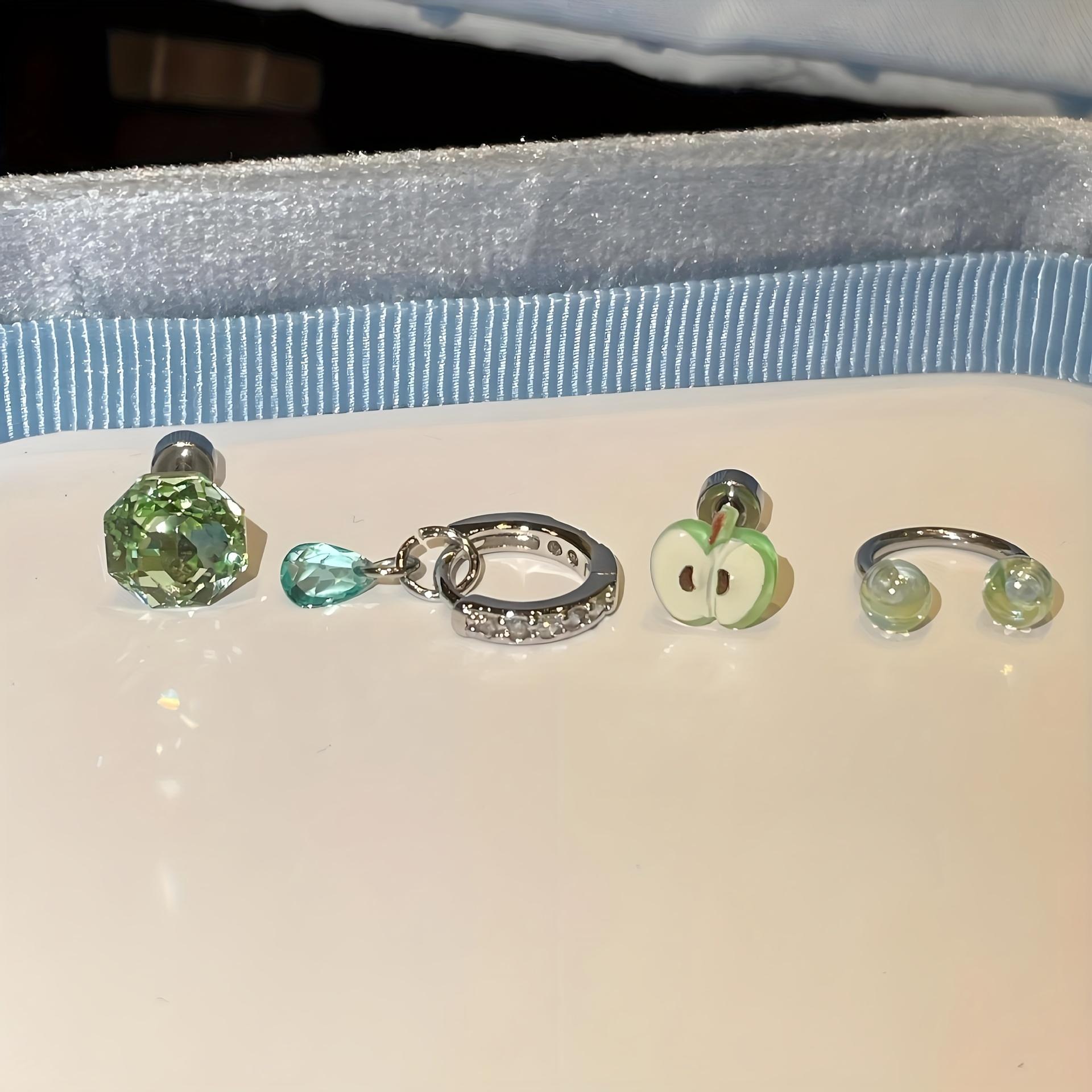Set of 4 single-sided fashionable green apple stud earrings for women, exquisite and versatile ear cuffs, sweet earrings, bubble earrings, high-end niche stud earrings, suitable for daily casual wear, and as a birthday or holiday gift