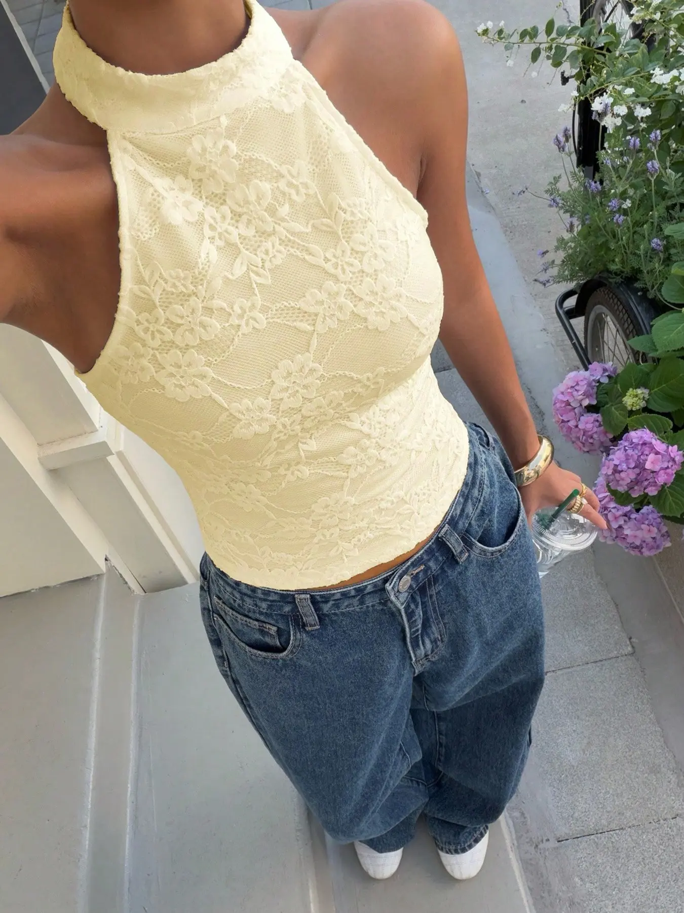 1Pcs Women's Cream Flocked Floral Lace Halter Top, Mock Neck Sleeveless Cropped Blouse, Back Single Button Closure, Strapless Back, For Daily, Date, Casual, Feminine & Chic Wear